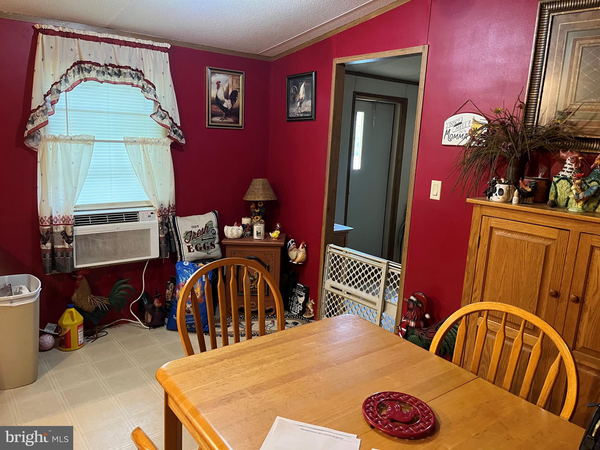 LOG CABIN COURT - Residential