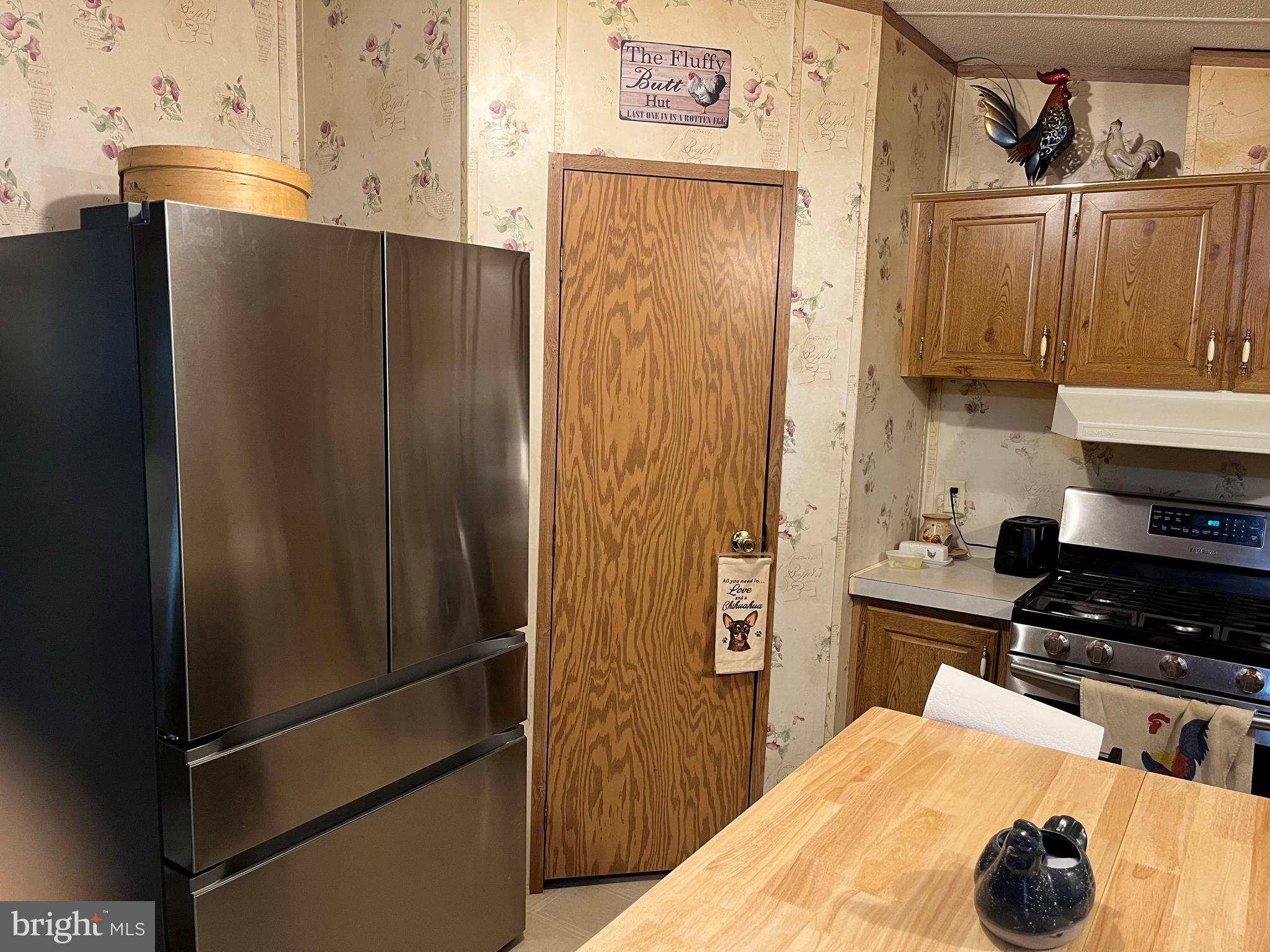 28 HEARTH DRIVE