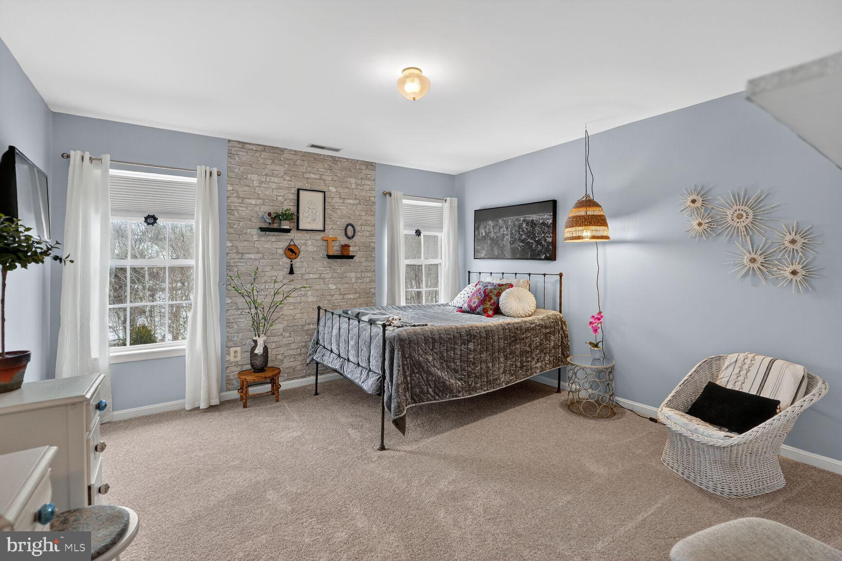 WOODSYDE ESTATES - Residential