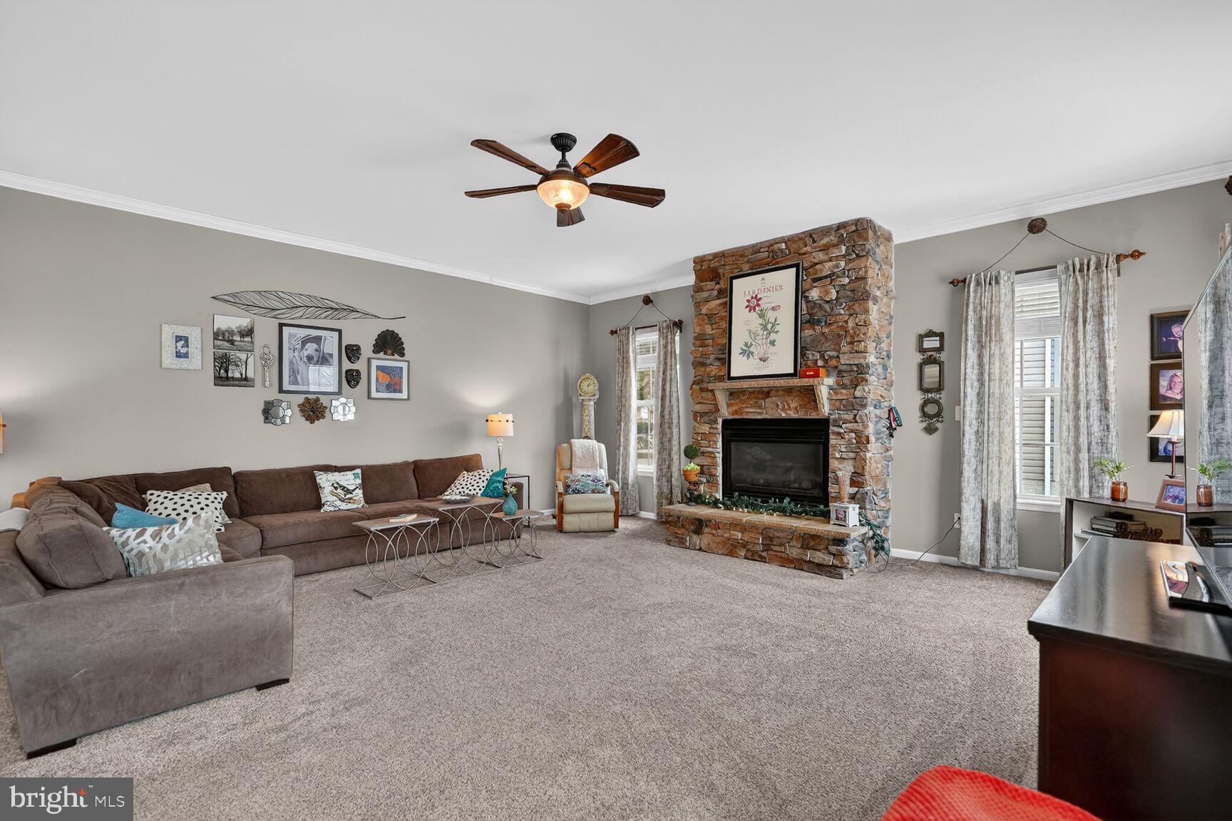 WOODSYDE ESTATES - Residential