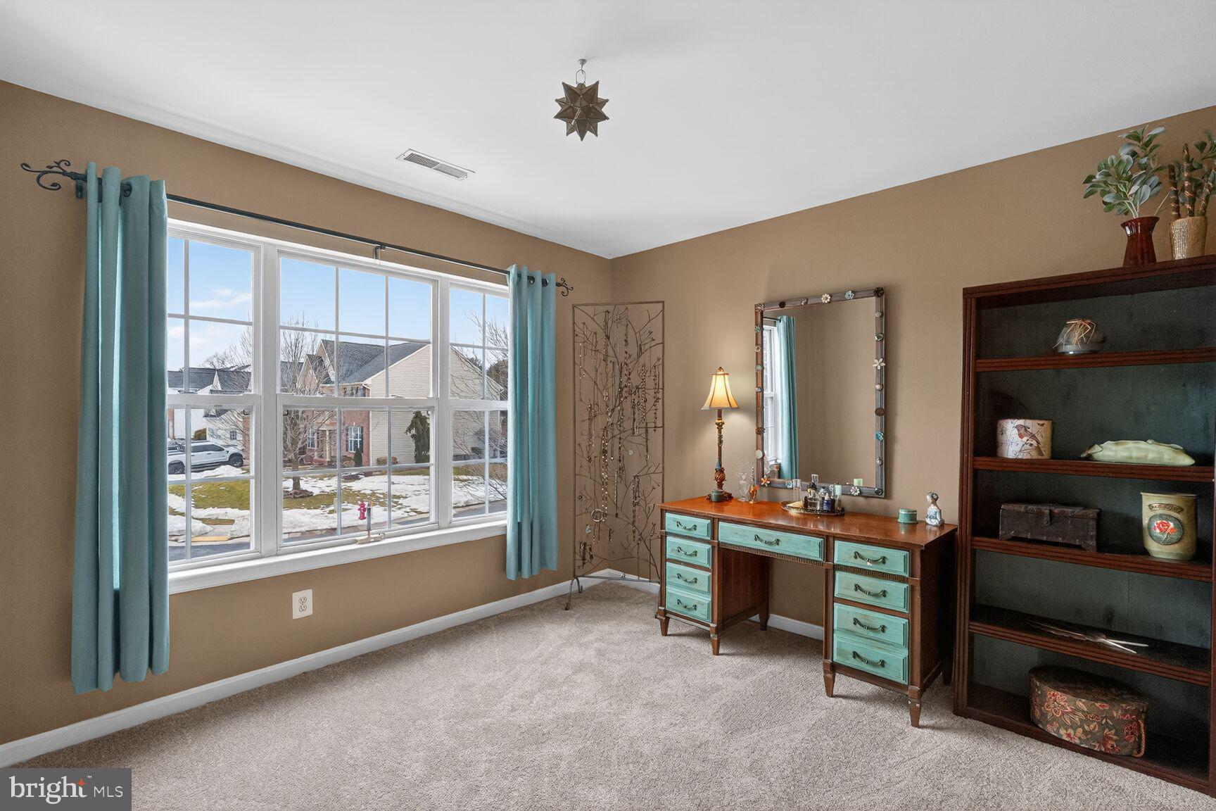 WOODSYDE ESTATES - Residential