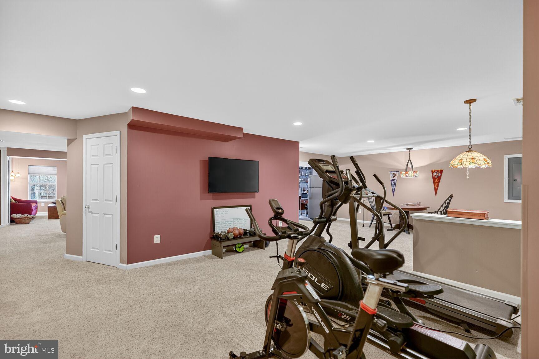 WOODSYDE ESTATES - Residential