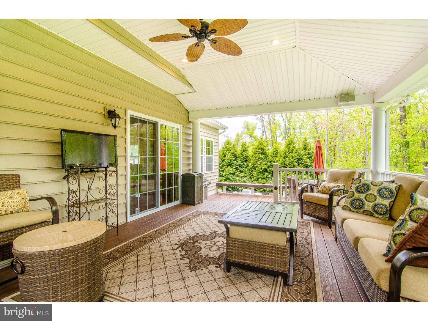WOODED RIDGE - Residential