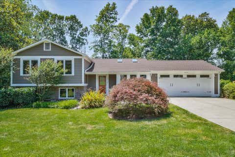 Photo of 1914 Contralto Court, VIENNA, VA 22182 (MLS # VAFX2325500)
