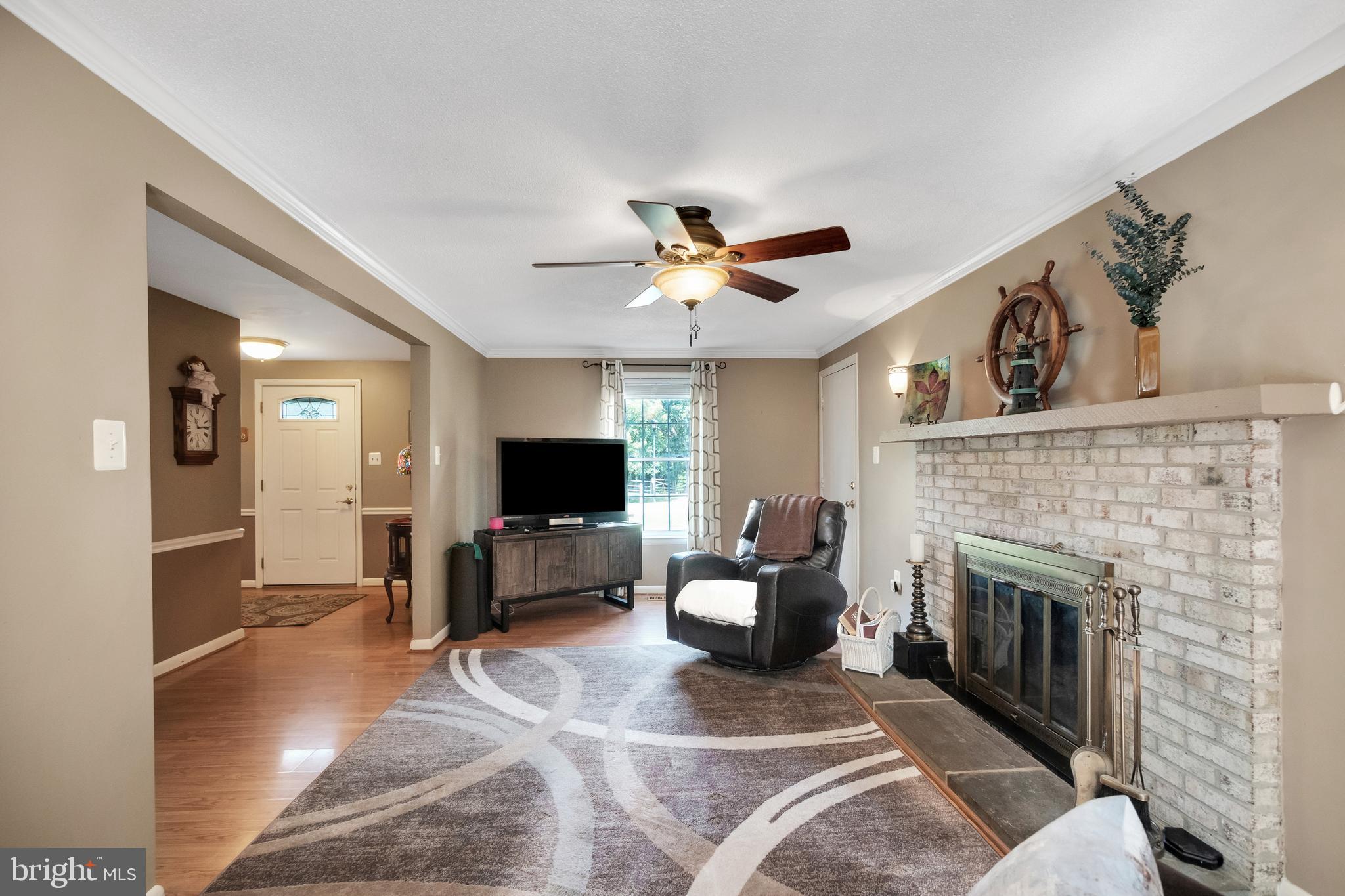 MID COUNTY VIEW - Residential