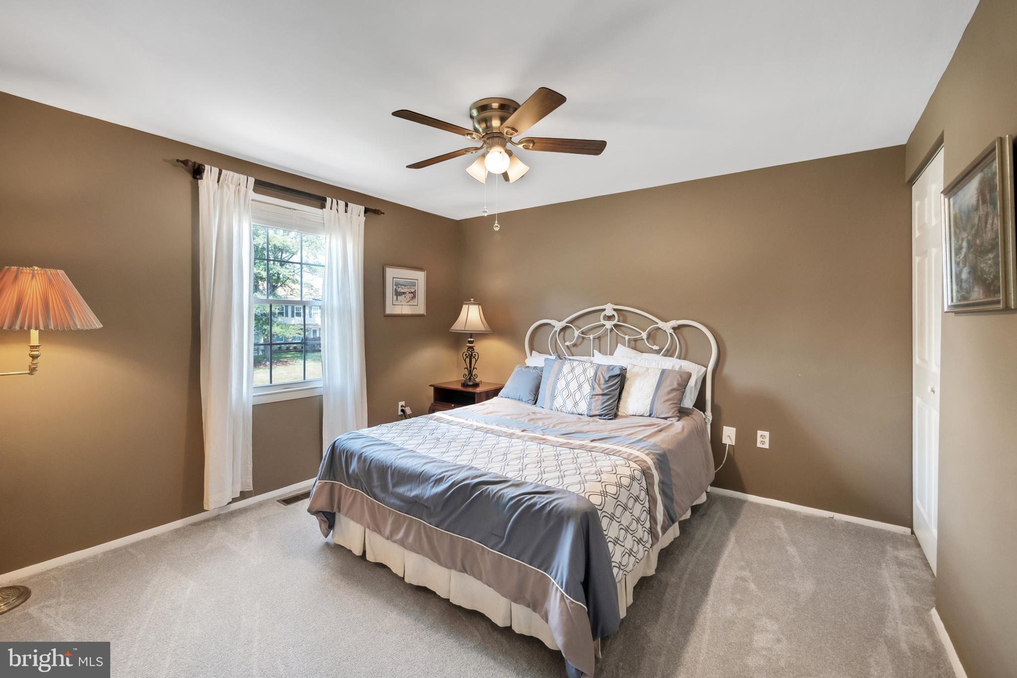 MID COUNTY VIEW - Residential