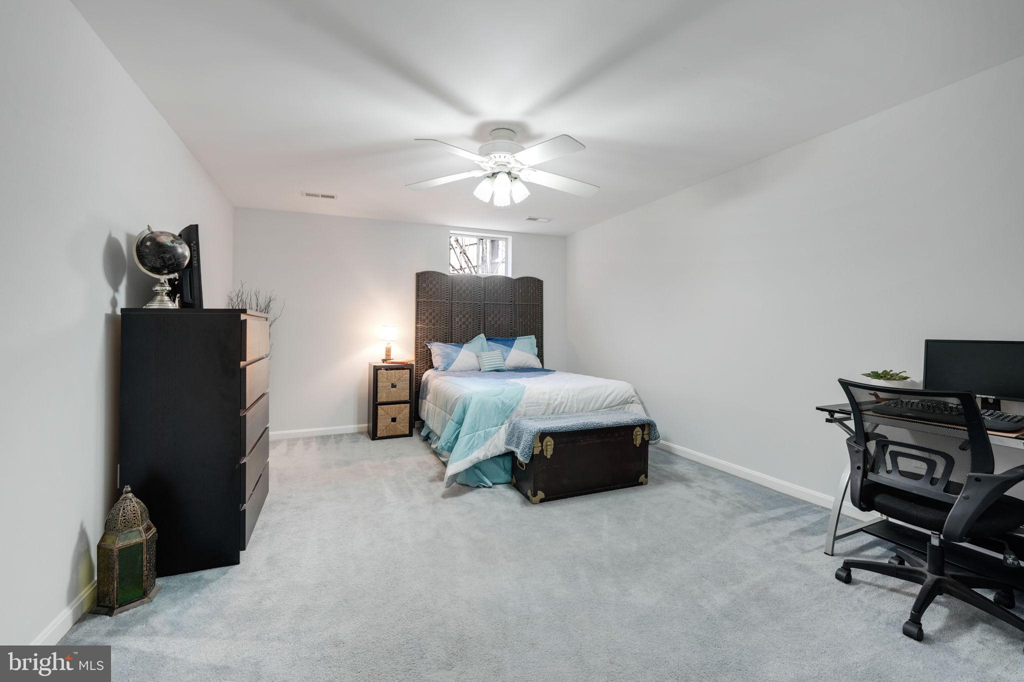 STAFFORD LAKES VILLAGE - Residential