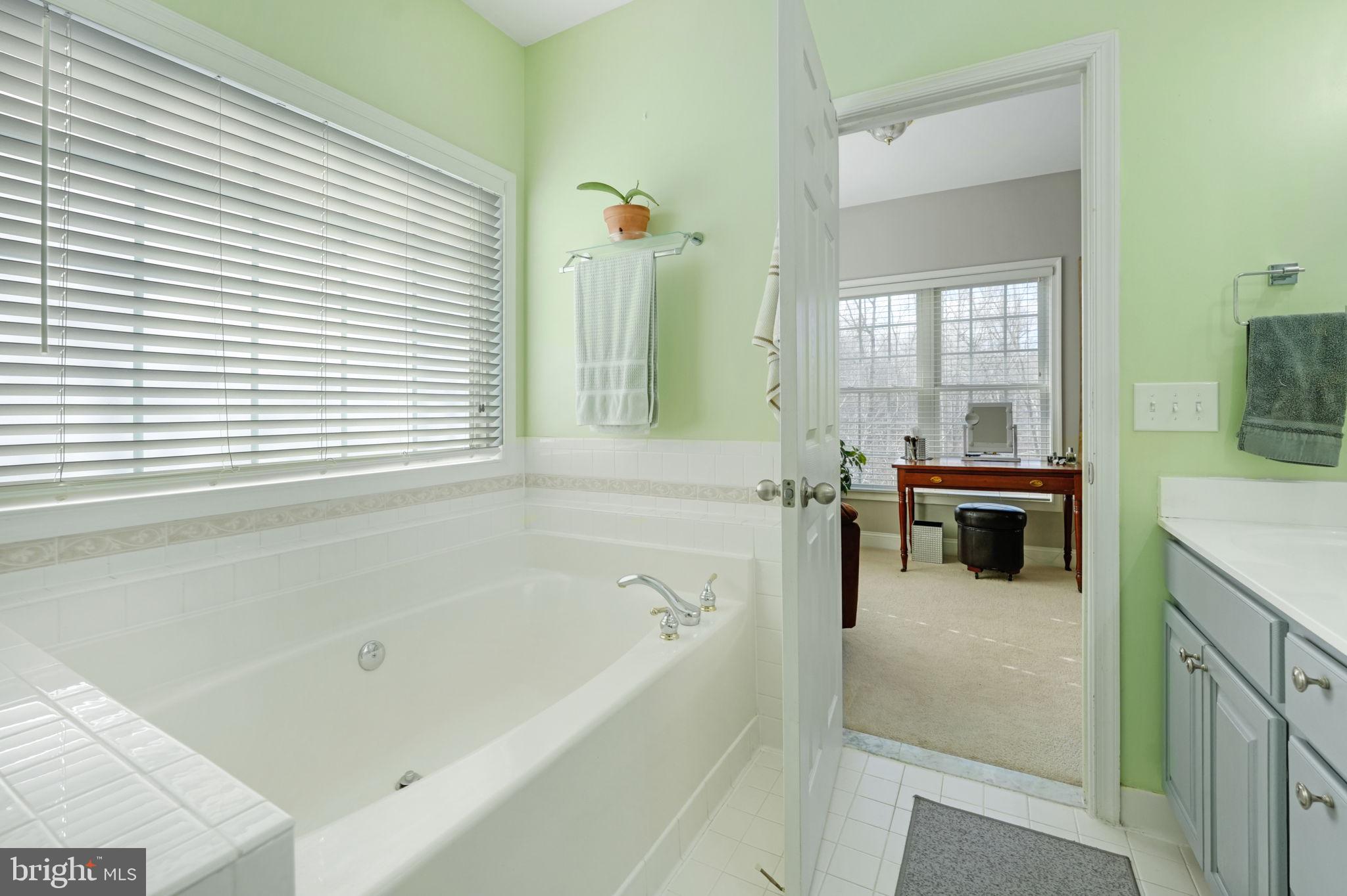 STAFFORD LAKES VILLAGE - Residential