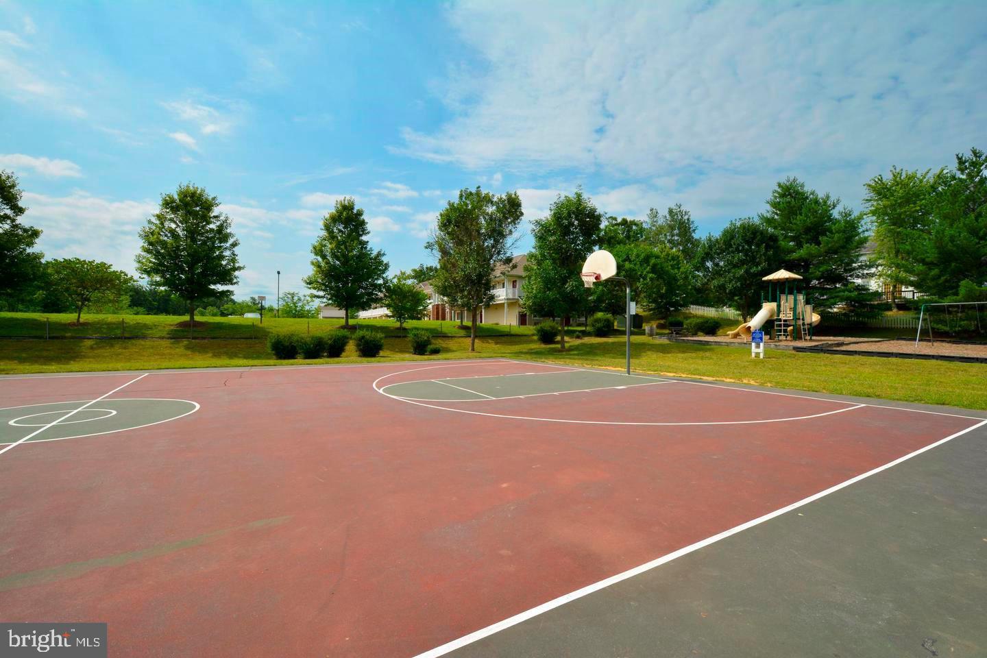 STAFFORD LAKES VILLAGE - Residential