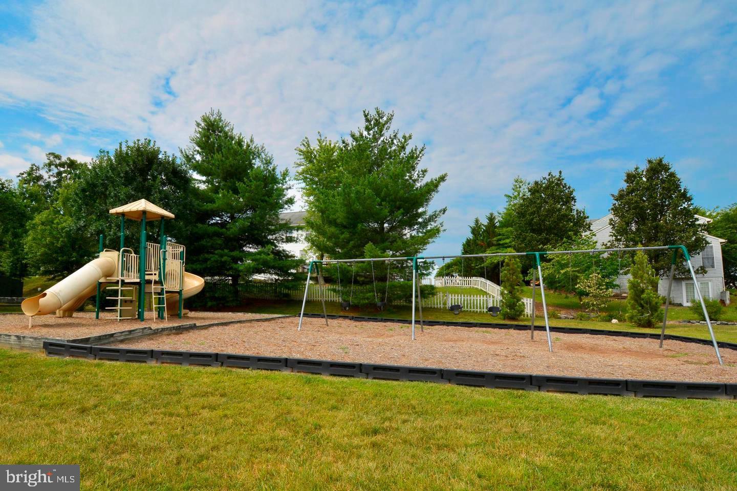 STAFFORD LAKES VILLAGE - Residential