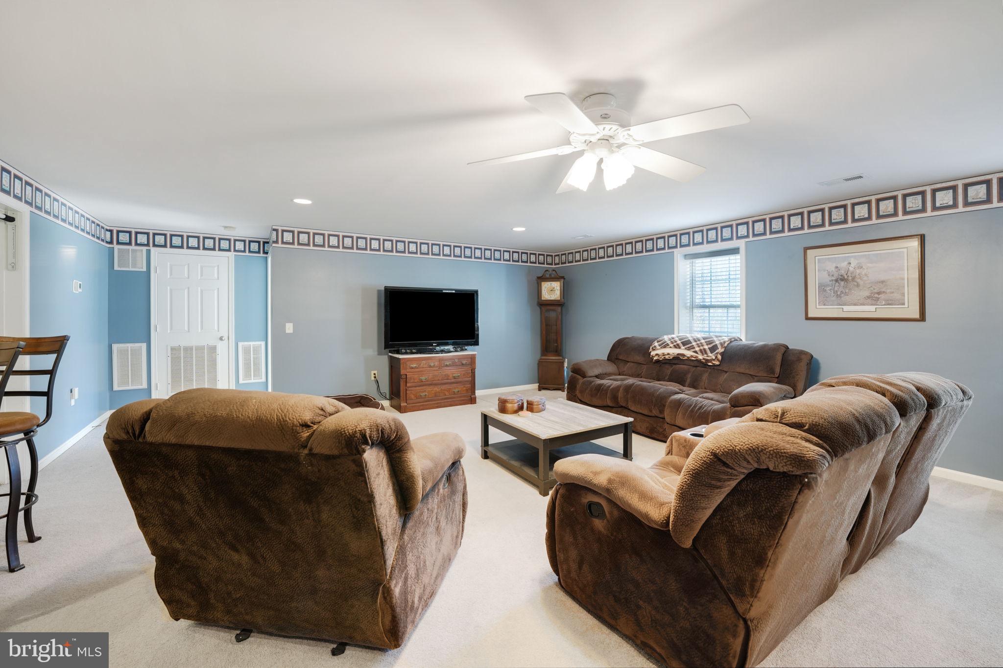 STAFFORD LAKES VILLAGE - Residential