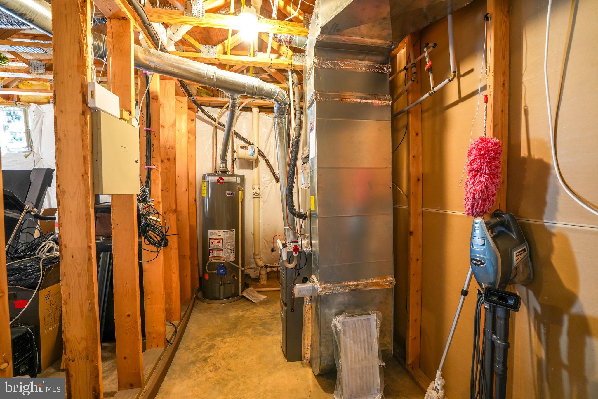 STAFFORD LAKES VILLAGE - Residential