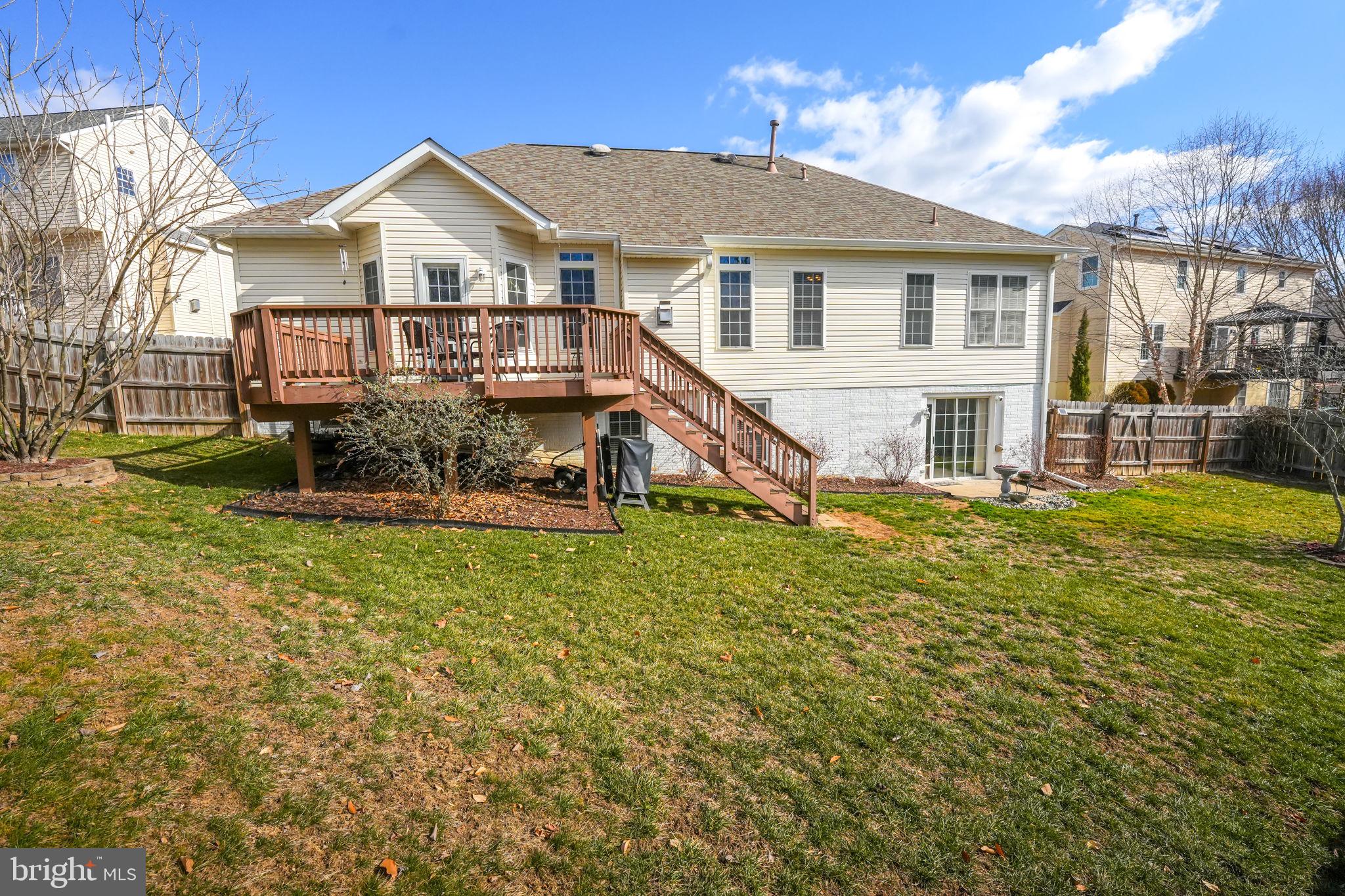 STAFFORD LAKES VILLAGE - Residential