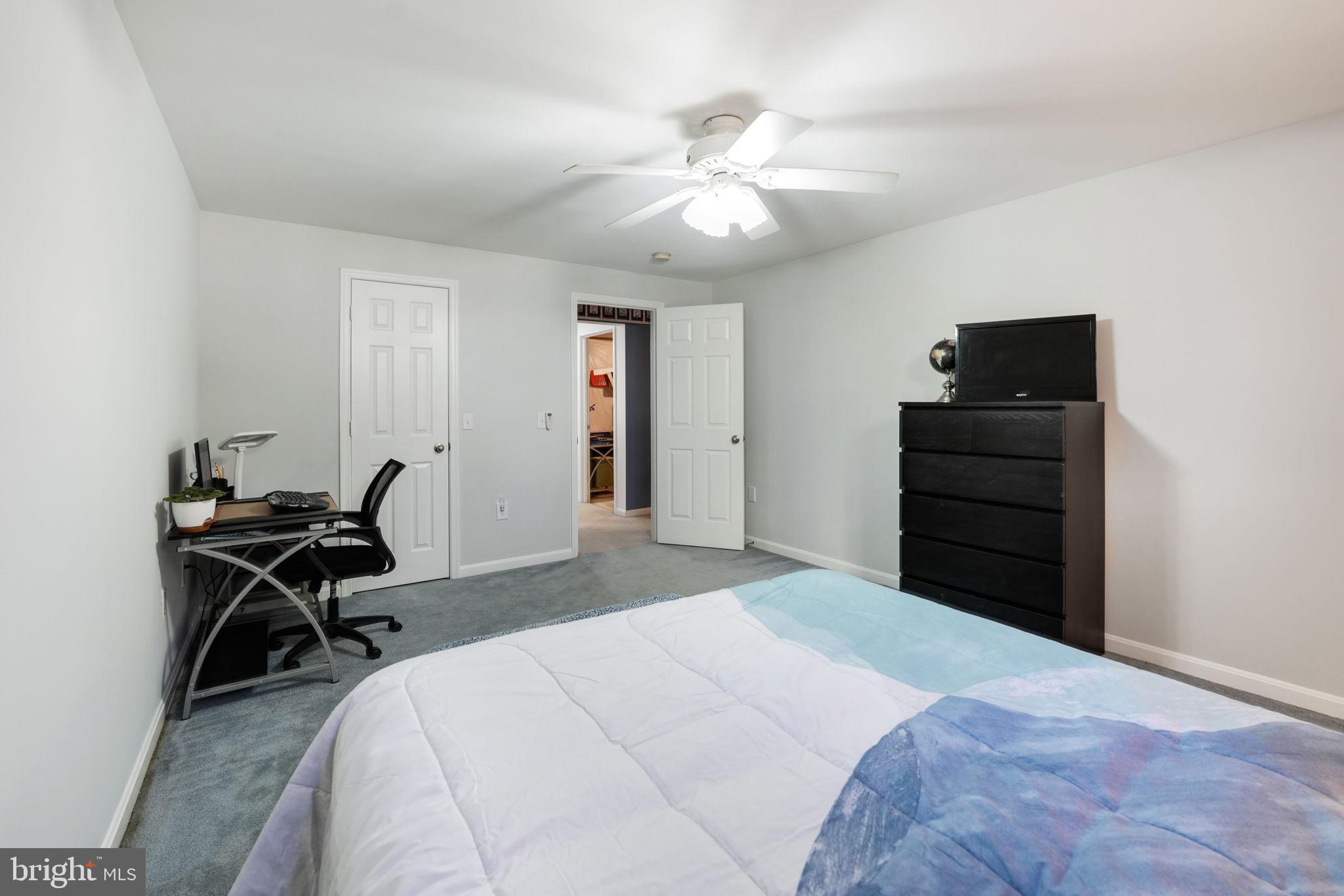 STAFFORD LAKES VILLAGE - Residential