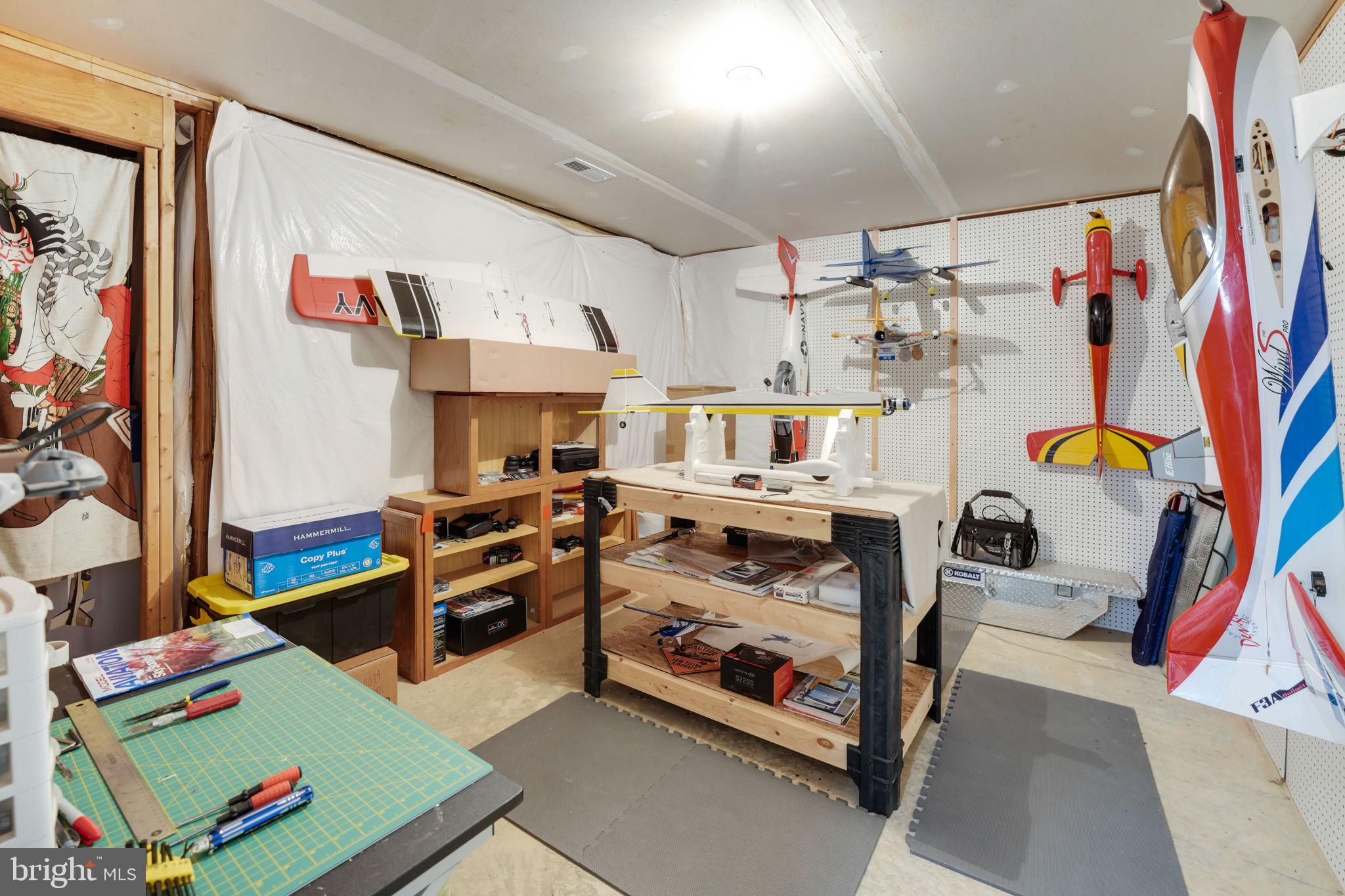 STAFFORD LAKES VILLAGE - Residential