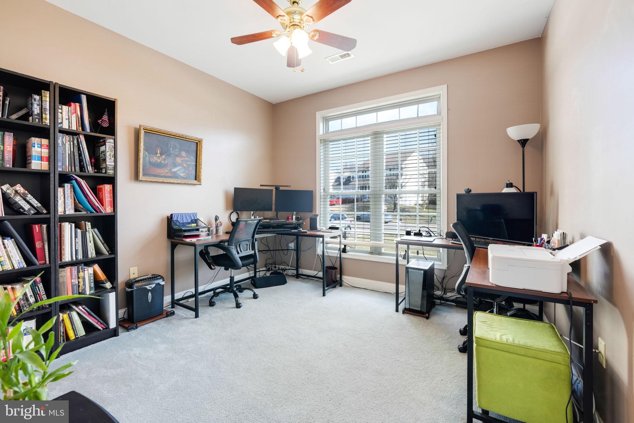 STAFFORD LAKES VILLAGE - Residential