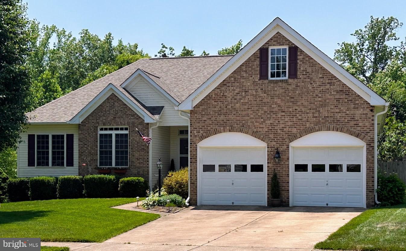 STAFFORD LAKES VILLAGE - Residential