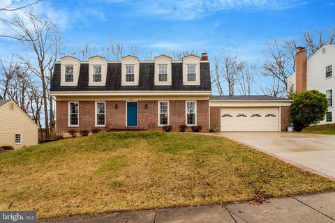 Photo of 8705 Side Saddle Road, SPRINGFIELD, VA 22152 (MLS # VAFX2286920)