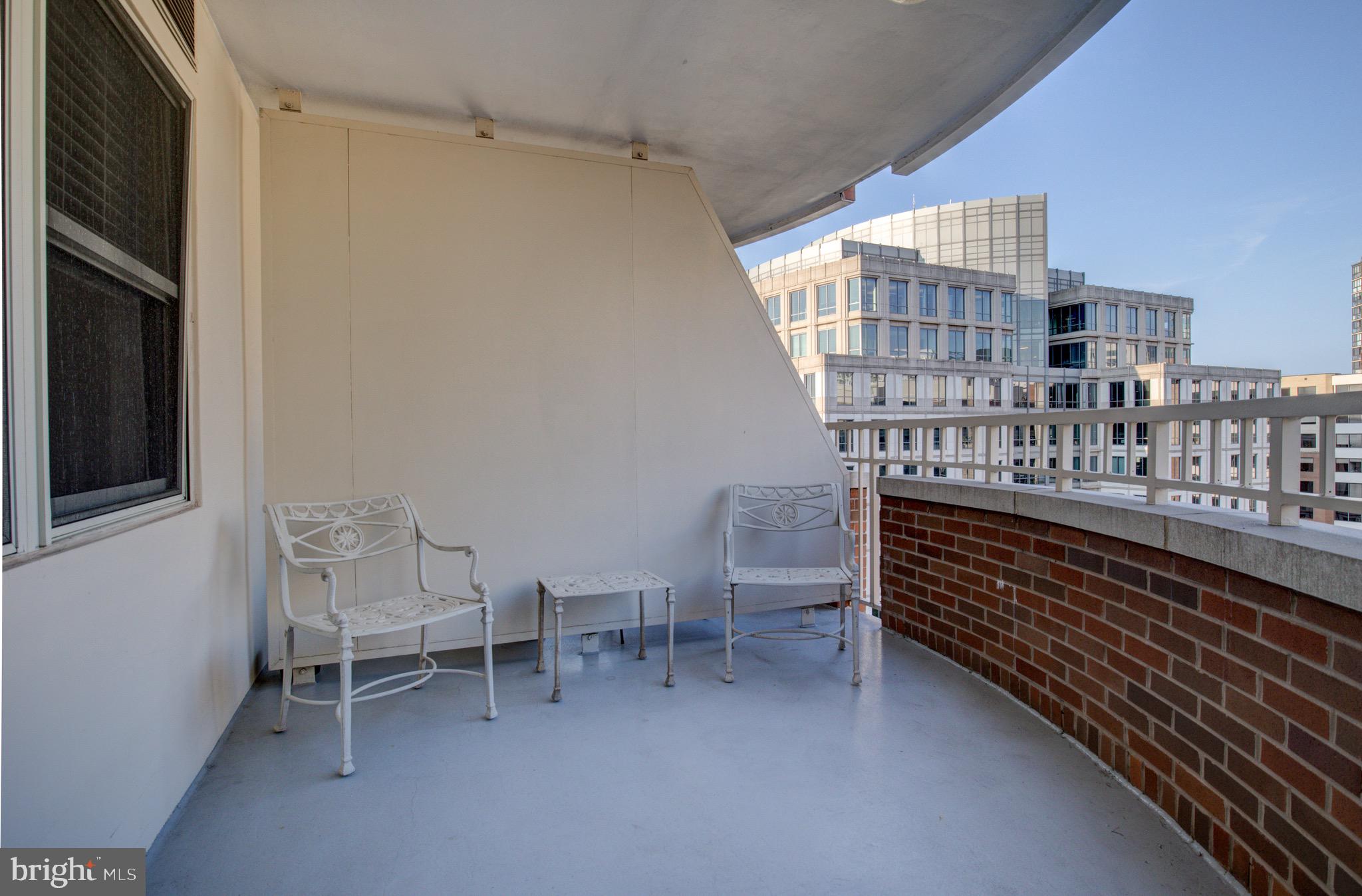 ARLINGTON - Residential