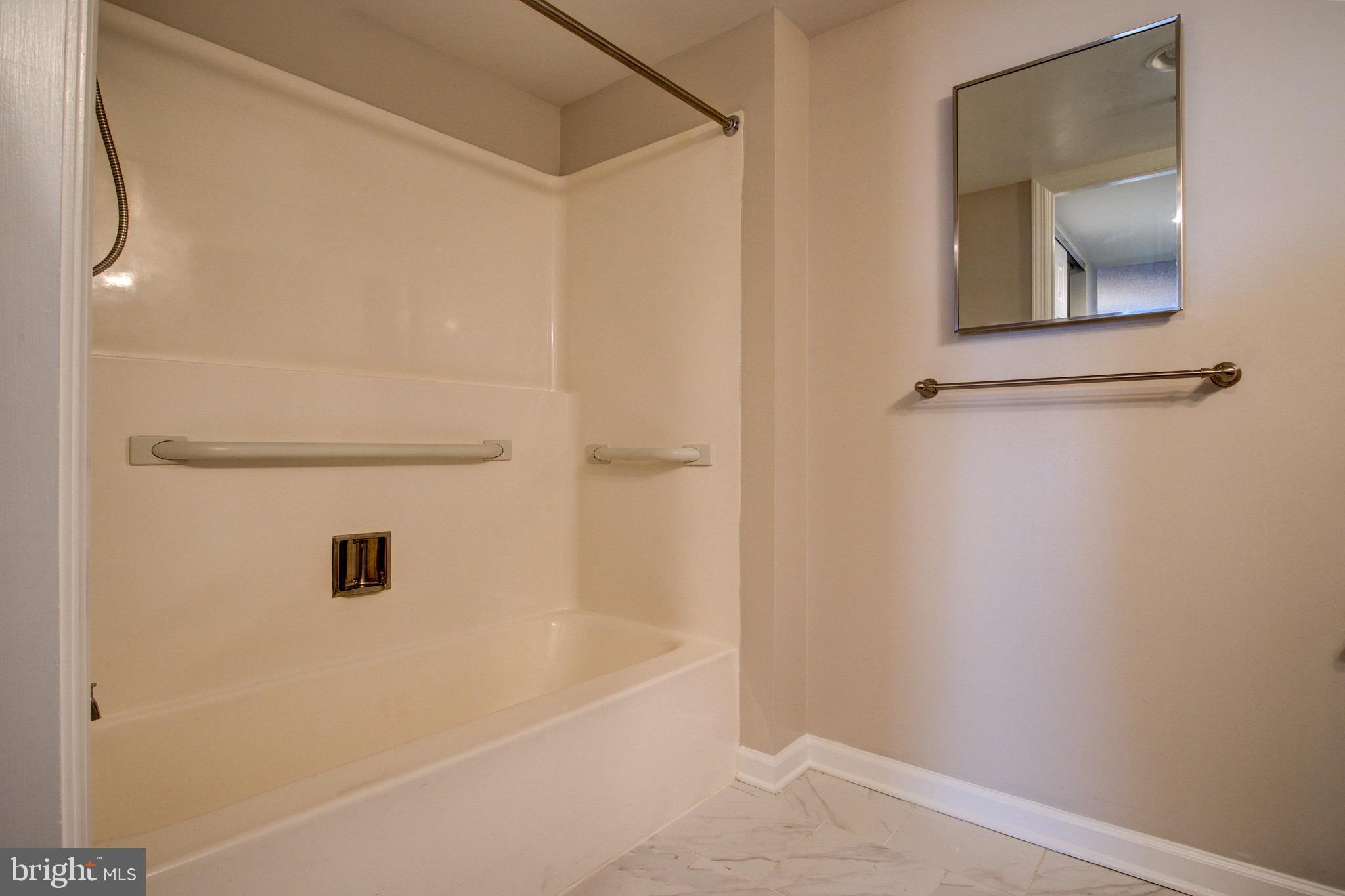 ARLINGTON - Residential