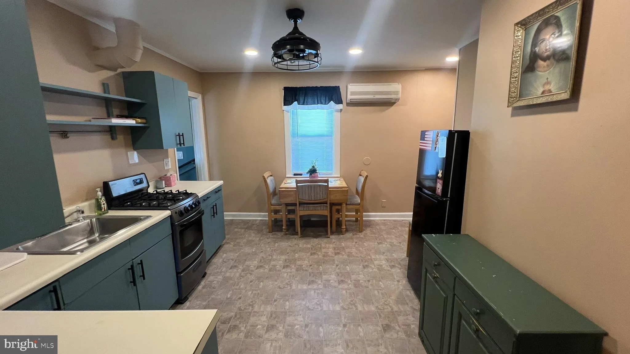 Lindenwold, New Jersey 08021, United States, 2 Bedrooms Bedrooms, ,1 BathroomBathrooms,Residential,Coming Soon,117091