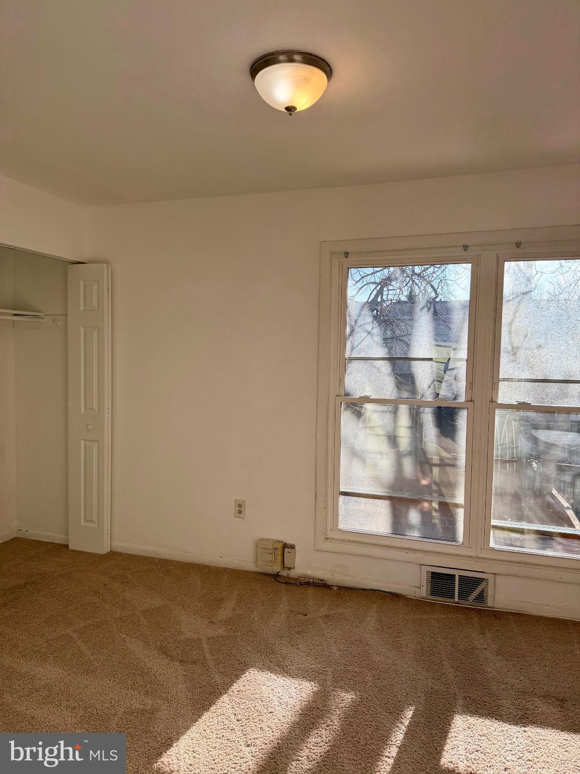 REFLECTION LAKE - Residential