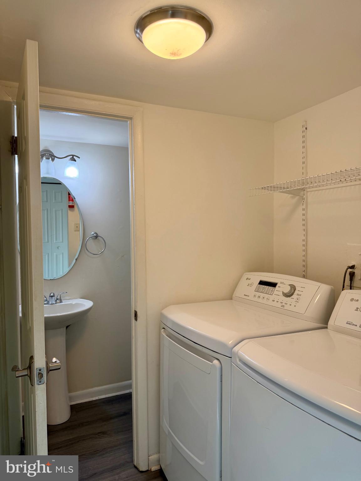 REFLECTION LAKE - Residential