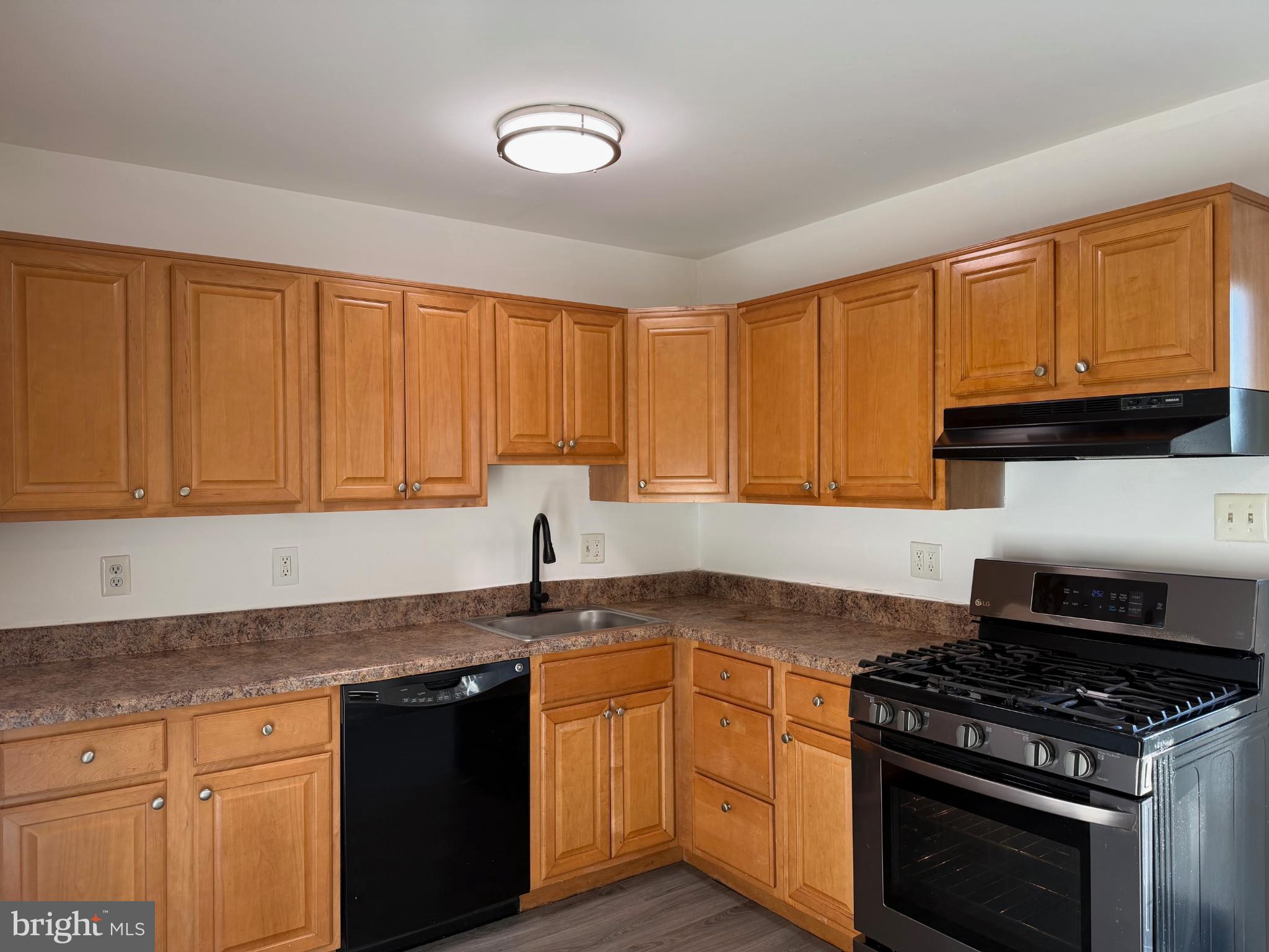 REFLECTION LAKE - Residential