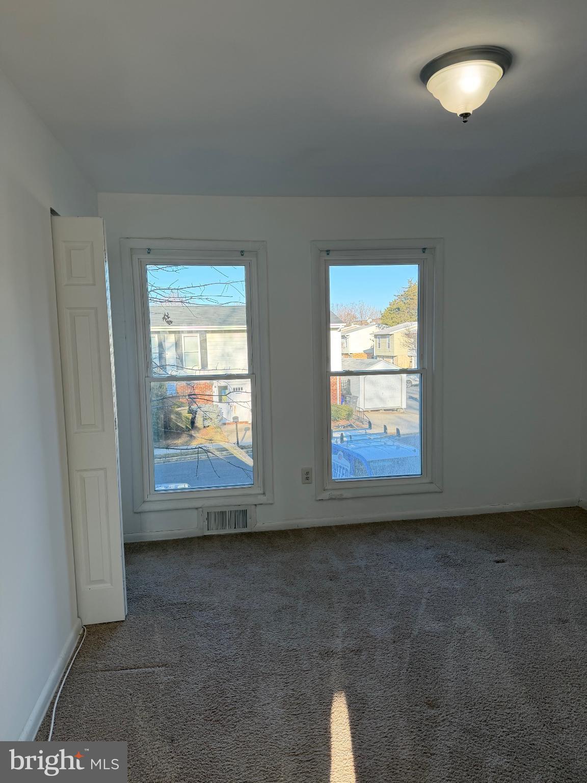 REFLECTION LAKE - Residential