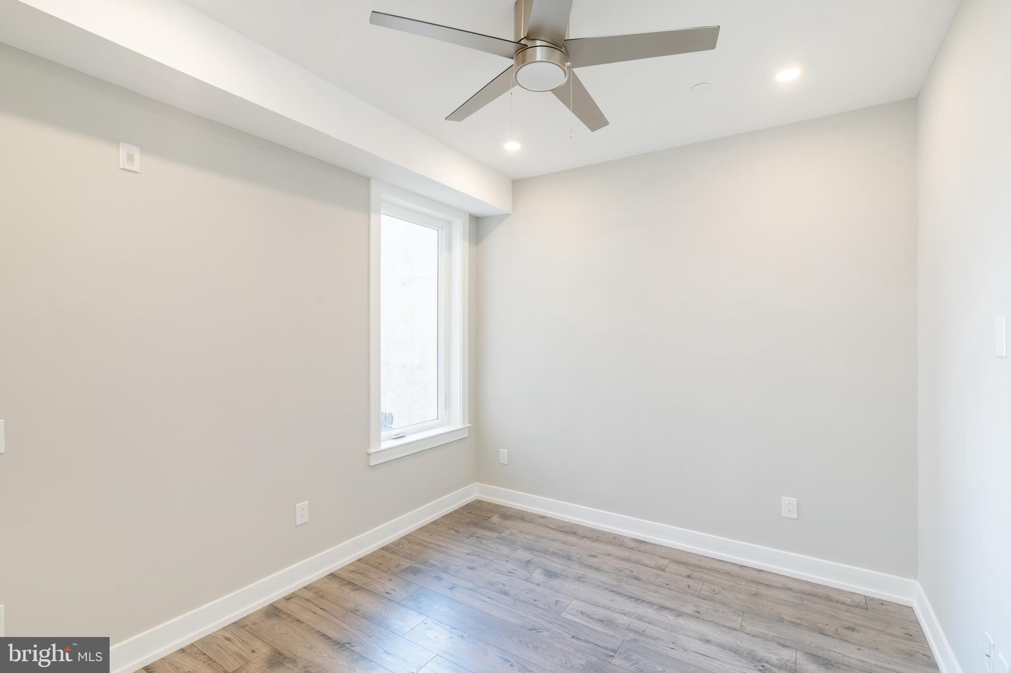TEMPLE UNIVERSITY - Residential Lease