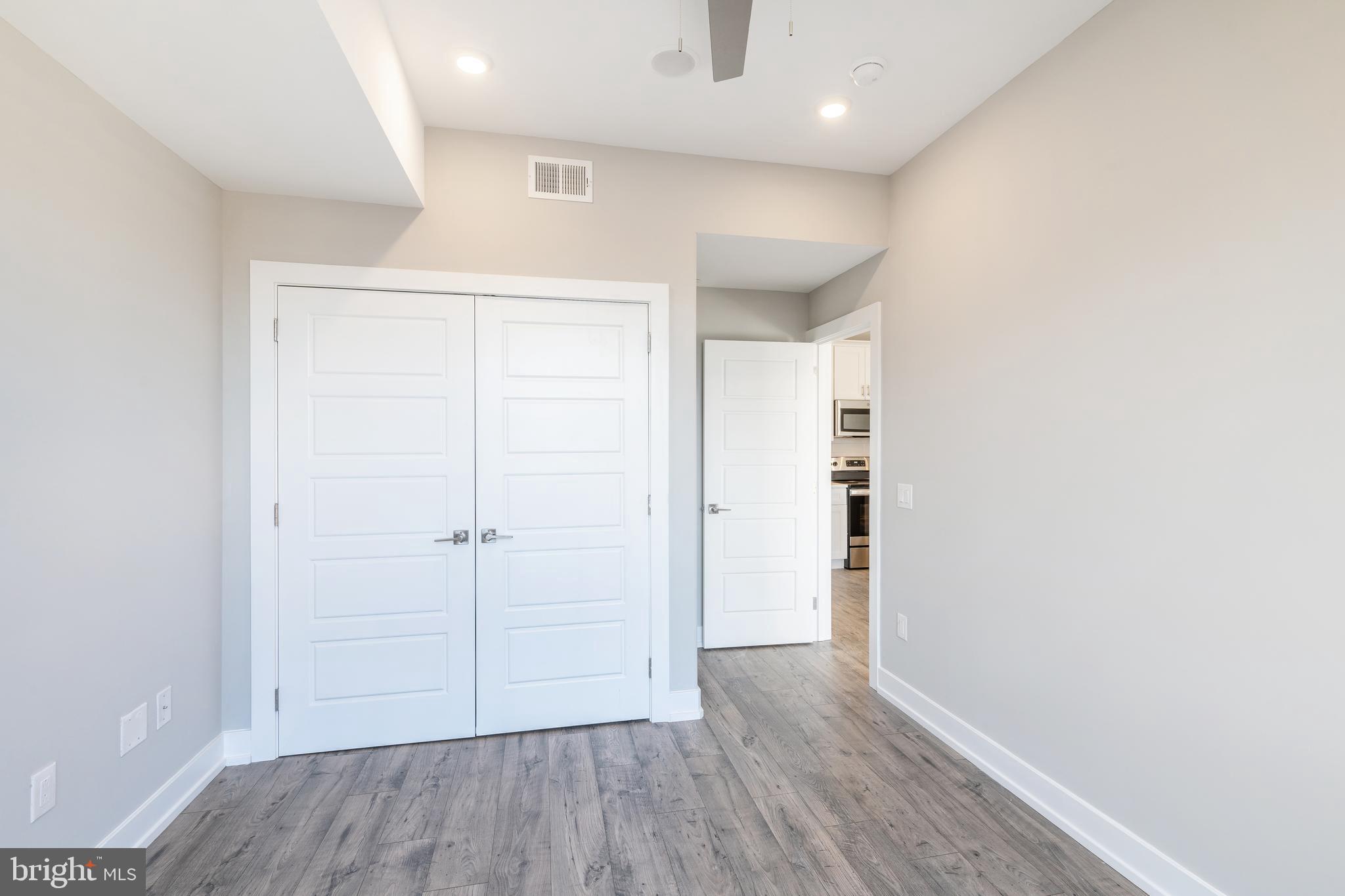 TEMPLE UNIVERSITY - Residential Lease