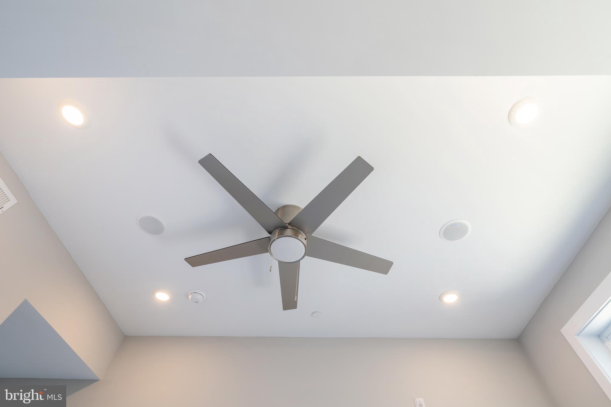 TEMPLE UNIVERSITY - Residential Lease