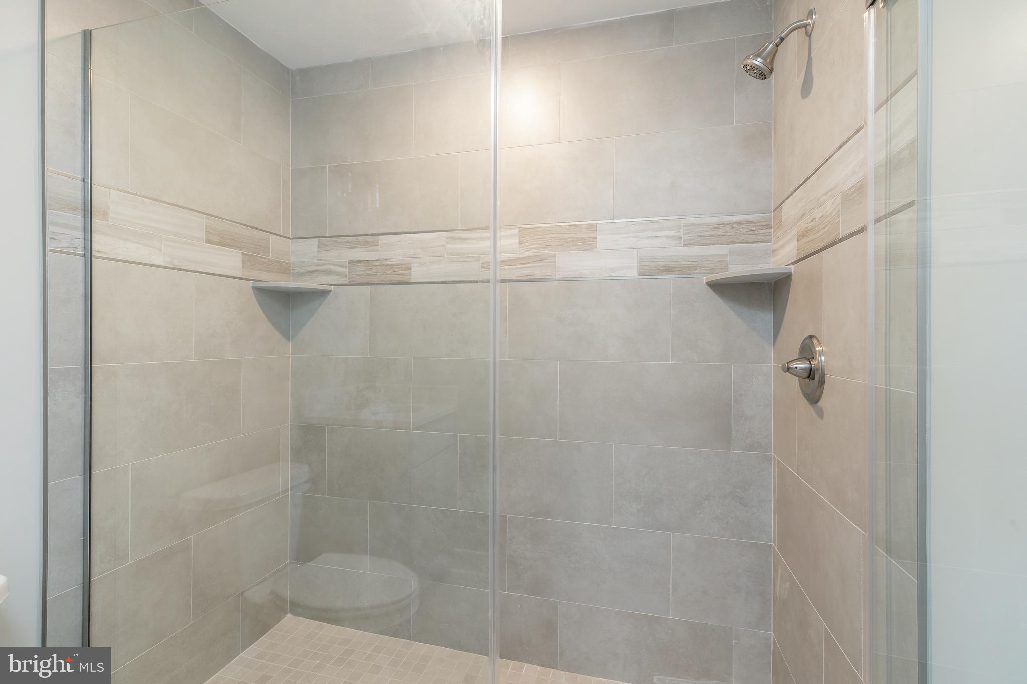 TEMPLE UNIVERSITY - Residential Lease
