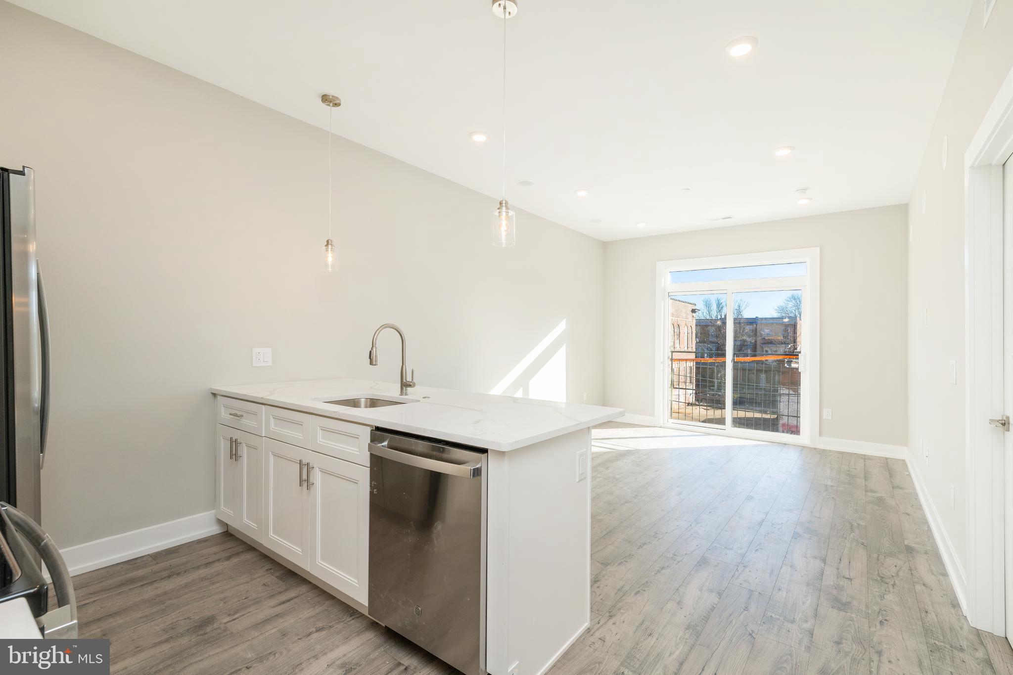 TEMPLE UNIVERSITY - Residential Lease