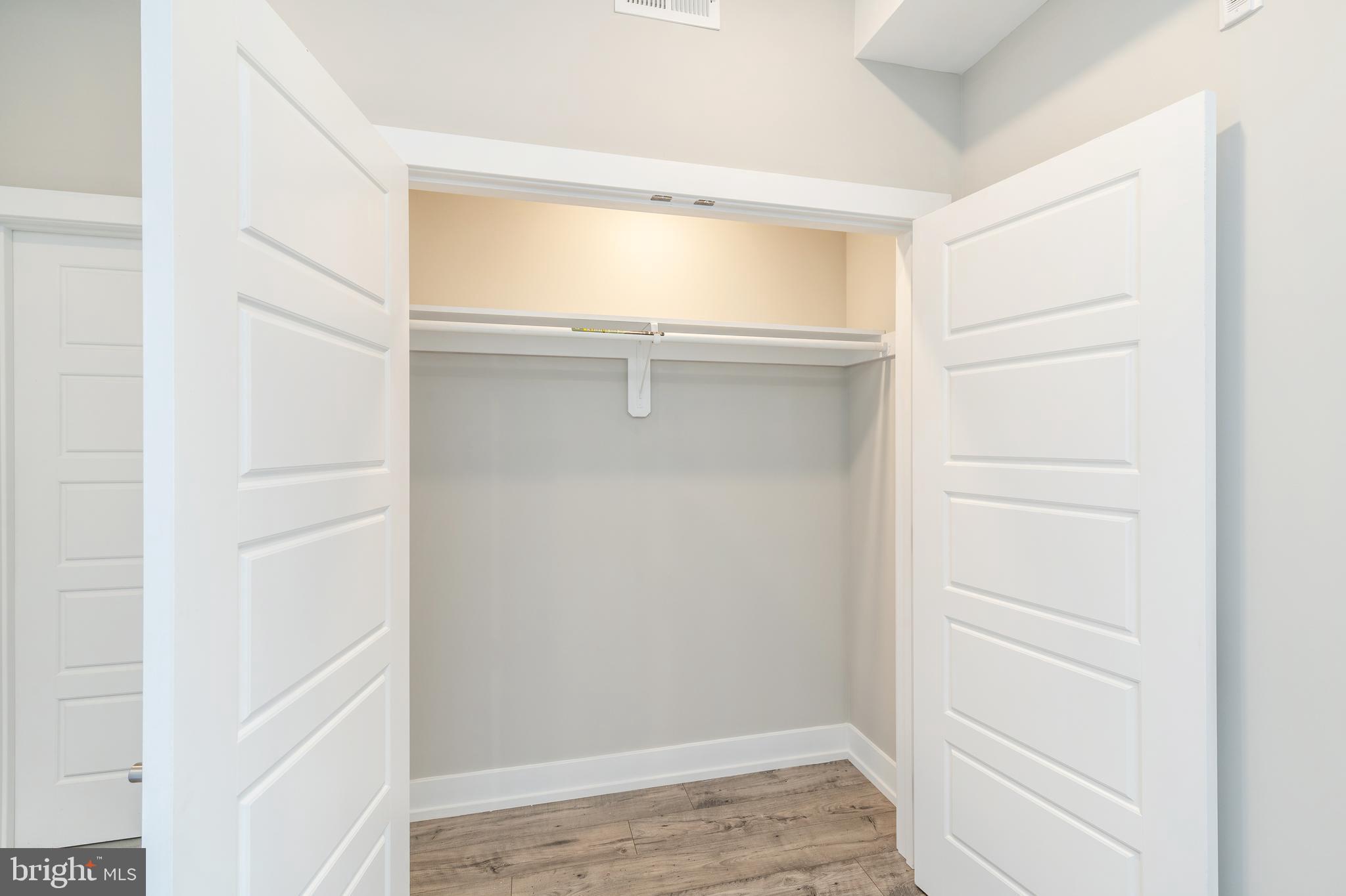 TEMPLE UNIVERSITY - Residential Lease