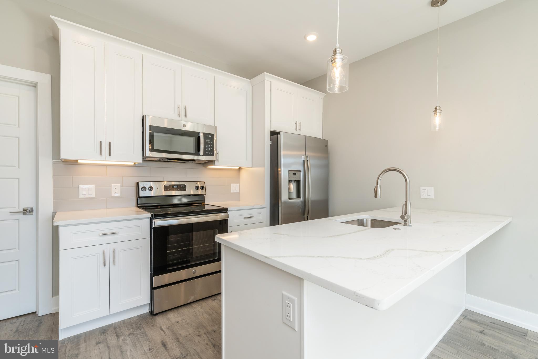 TEMPLE UNIVERSITY - Residential Lease