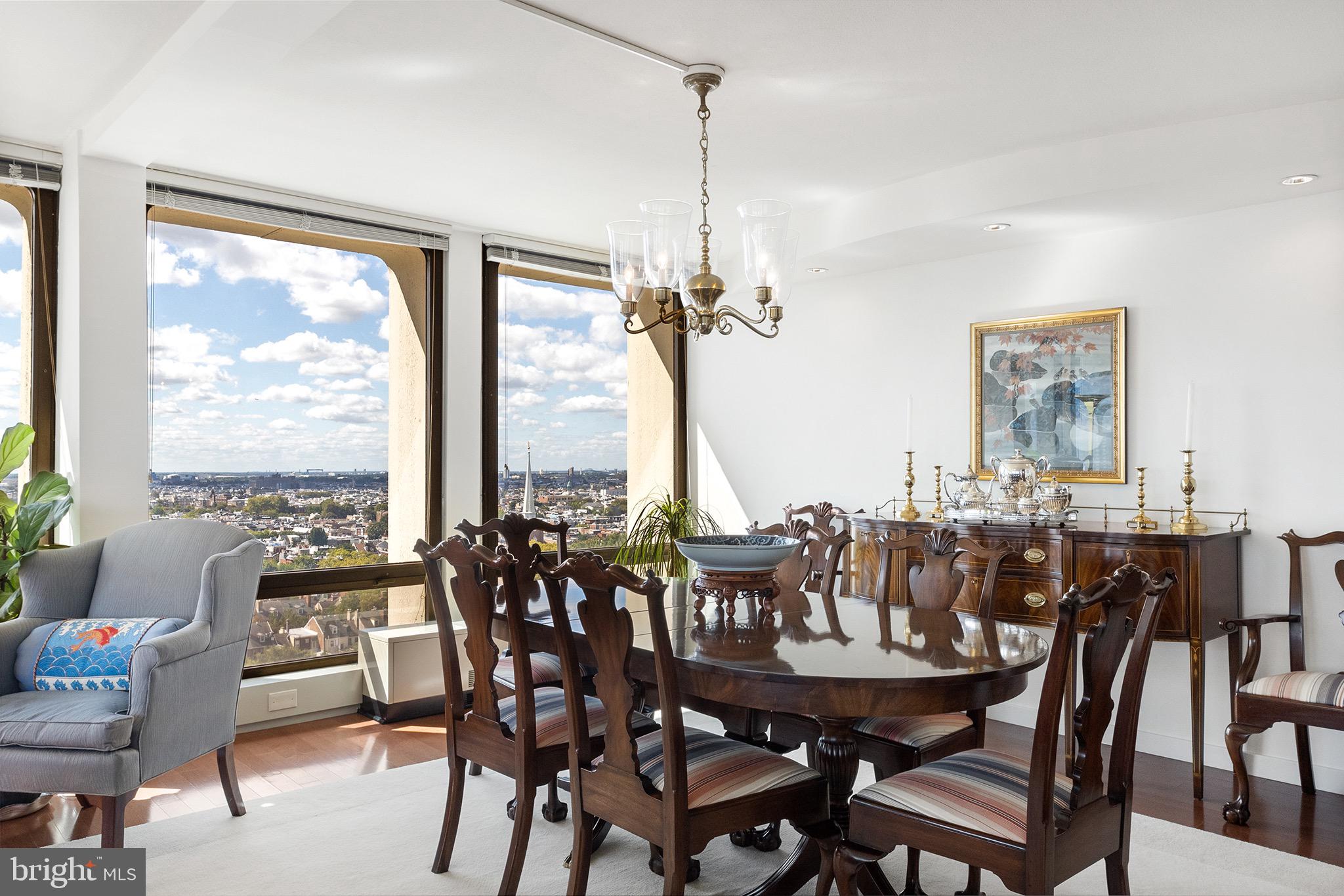 SOCIETY HILL - Residential