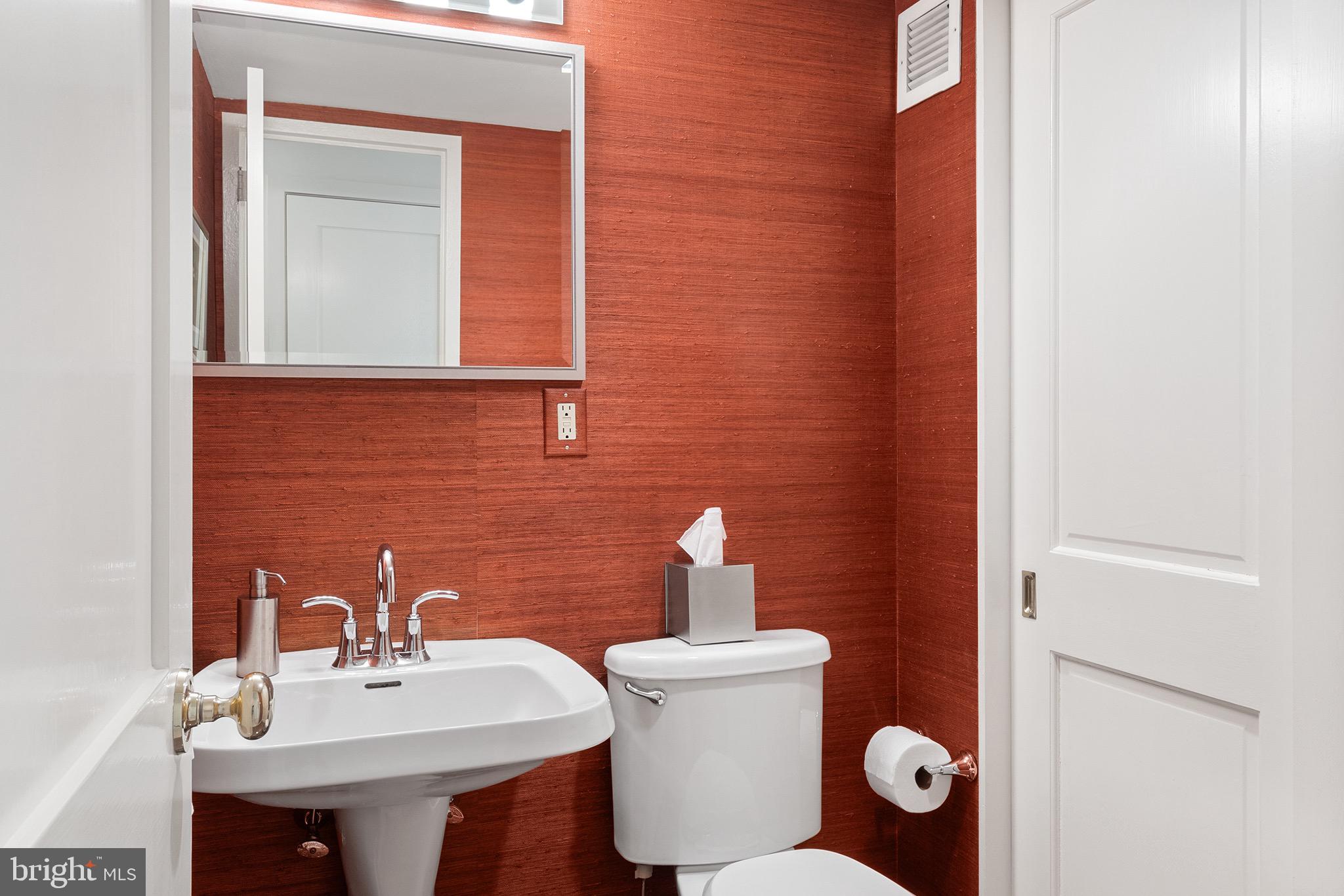 SOCIETY HILL - Residential