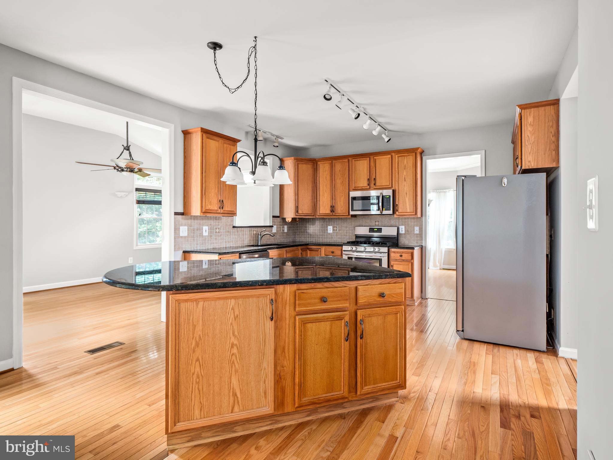 DEARBOUGHT - Residential Lease