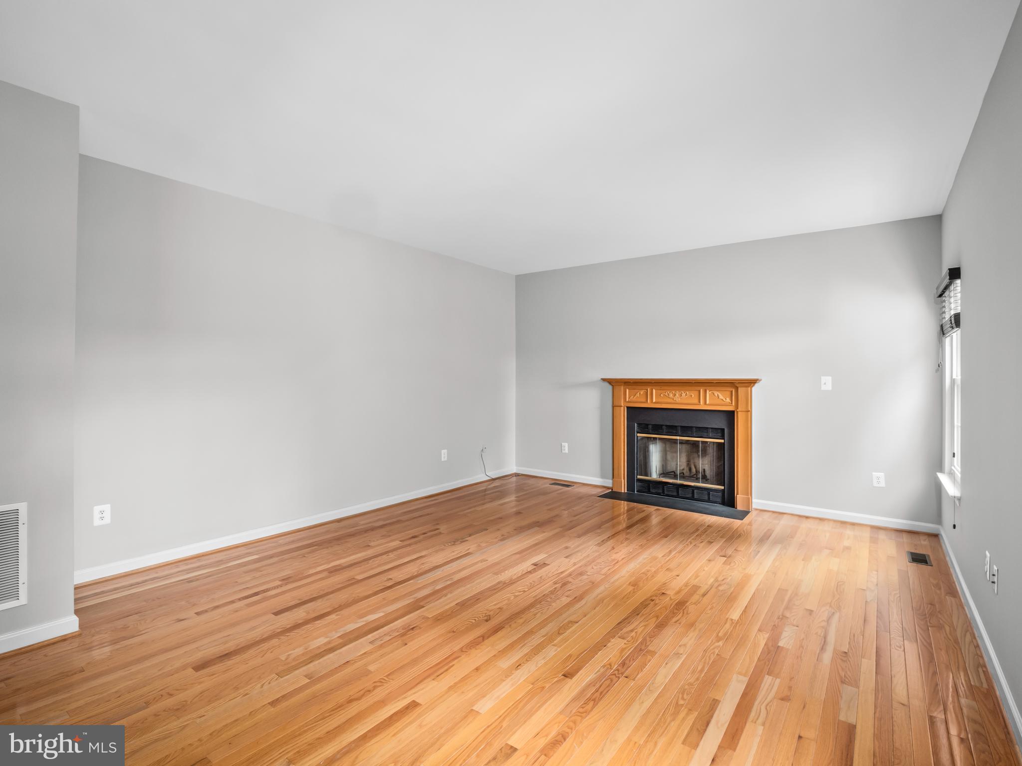 DEARBOUGHT - Residential Lease