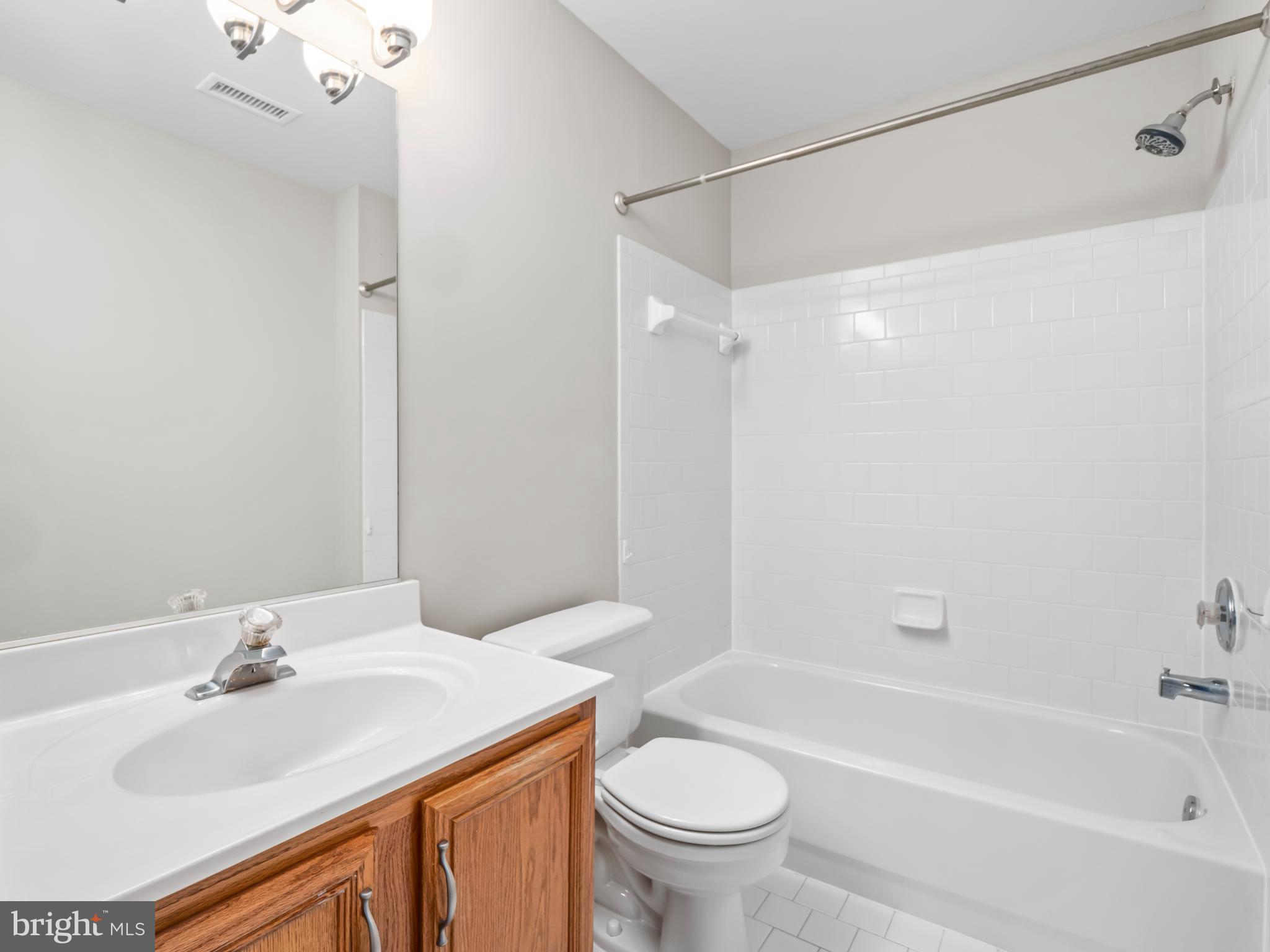 DEARBOUGHT - Residential Lease