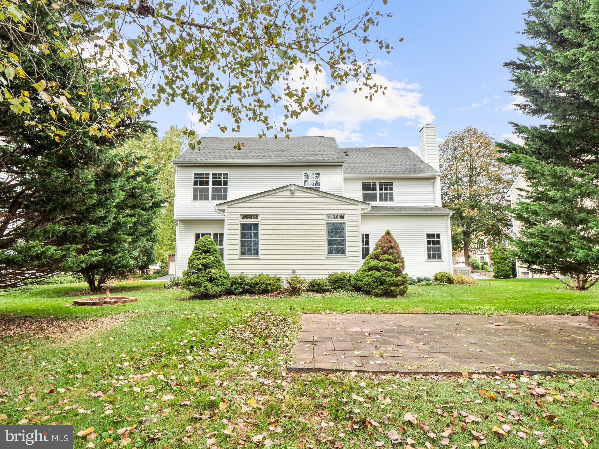 DEARBOUGHT - Residential Lease