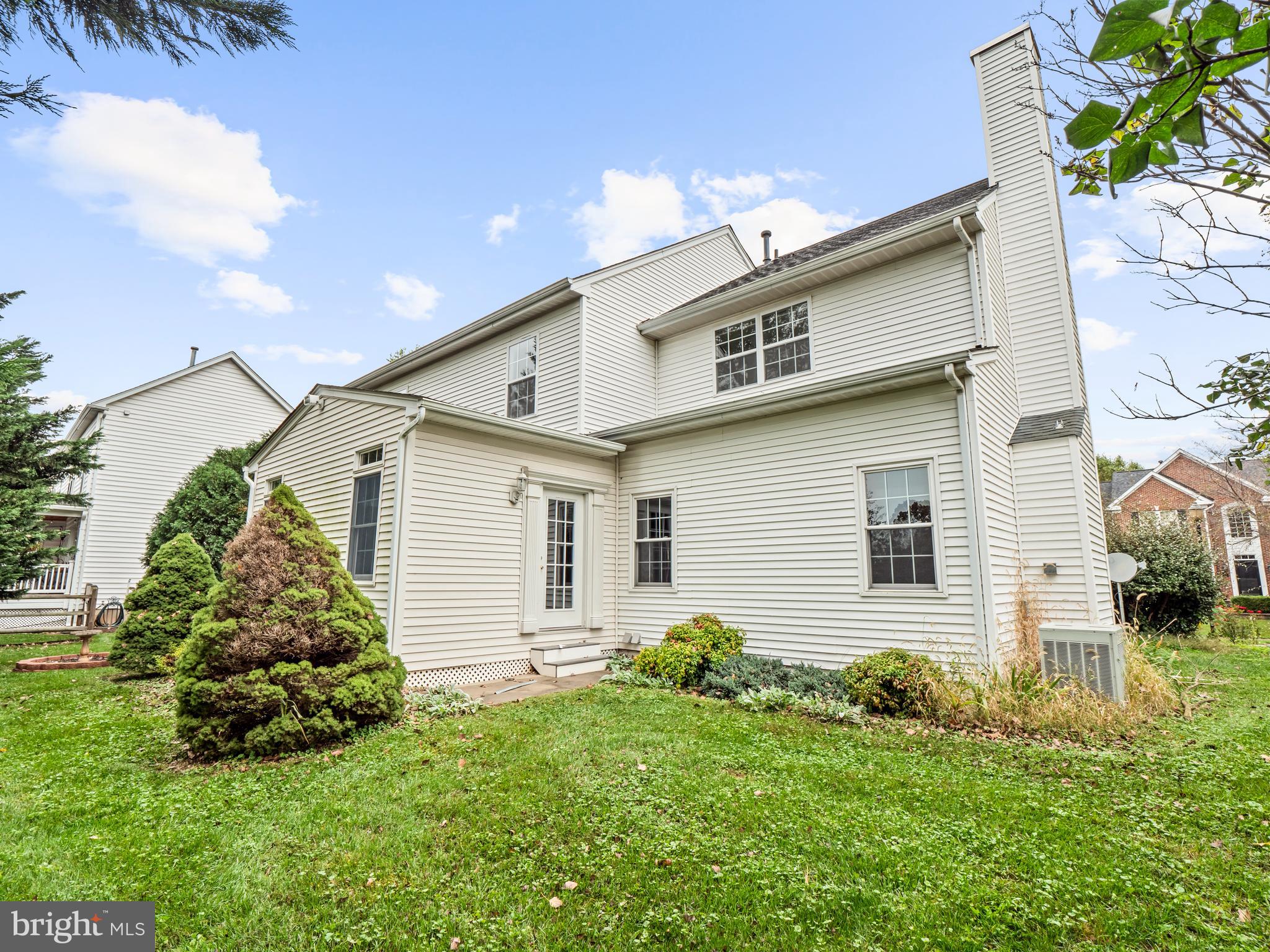 DEARBOUGHT - Residential Lease