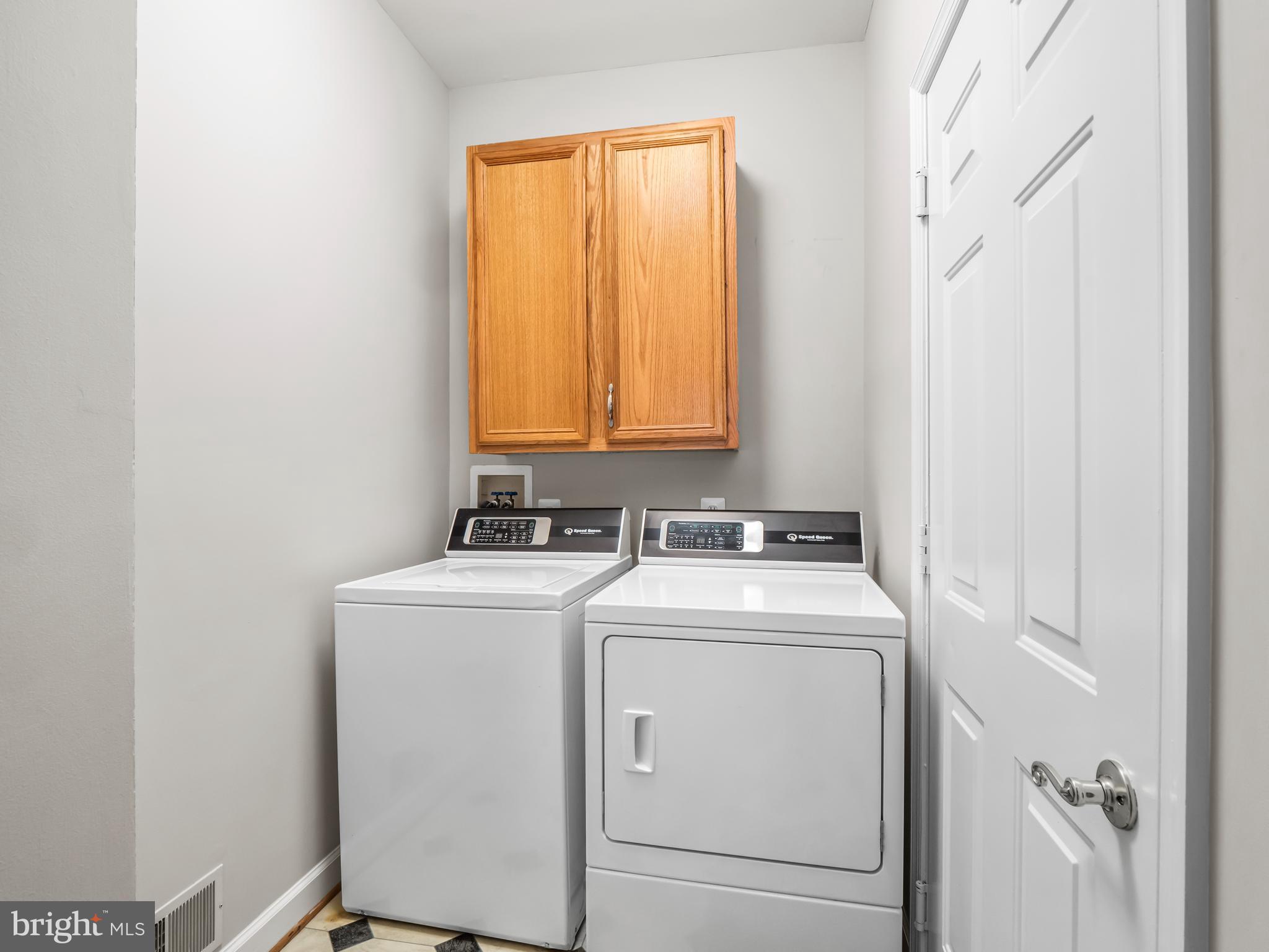 DEARBOUGHT - Residential Lease