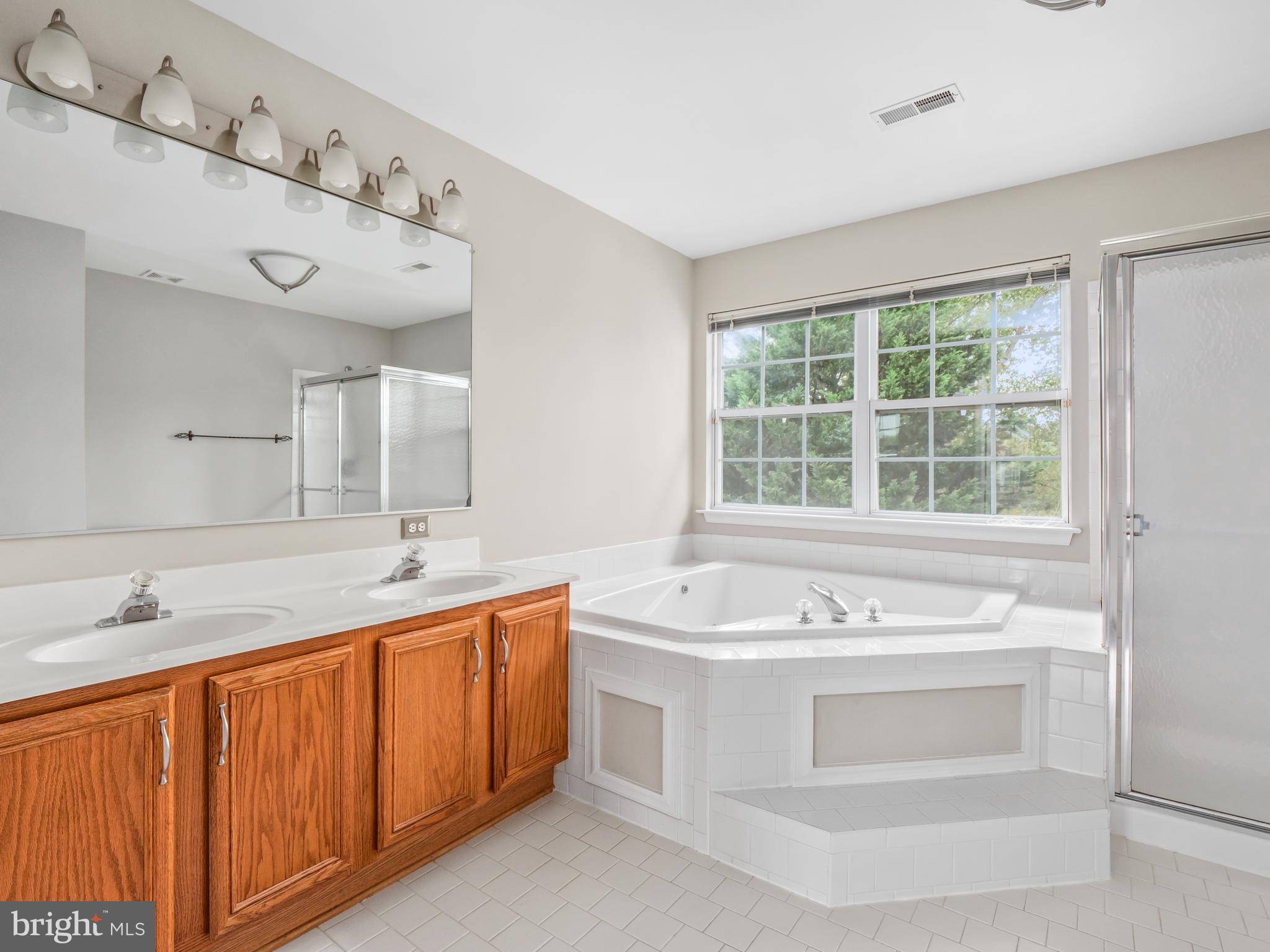 DEARBOUGHT - Residential Lease