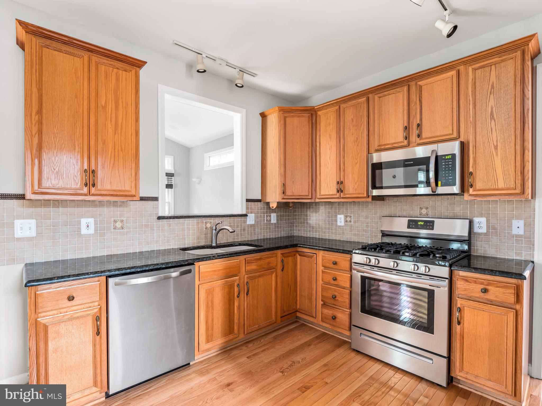 DEARBOUGHT - Residential Lease