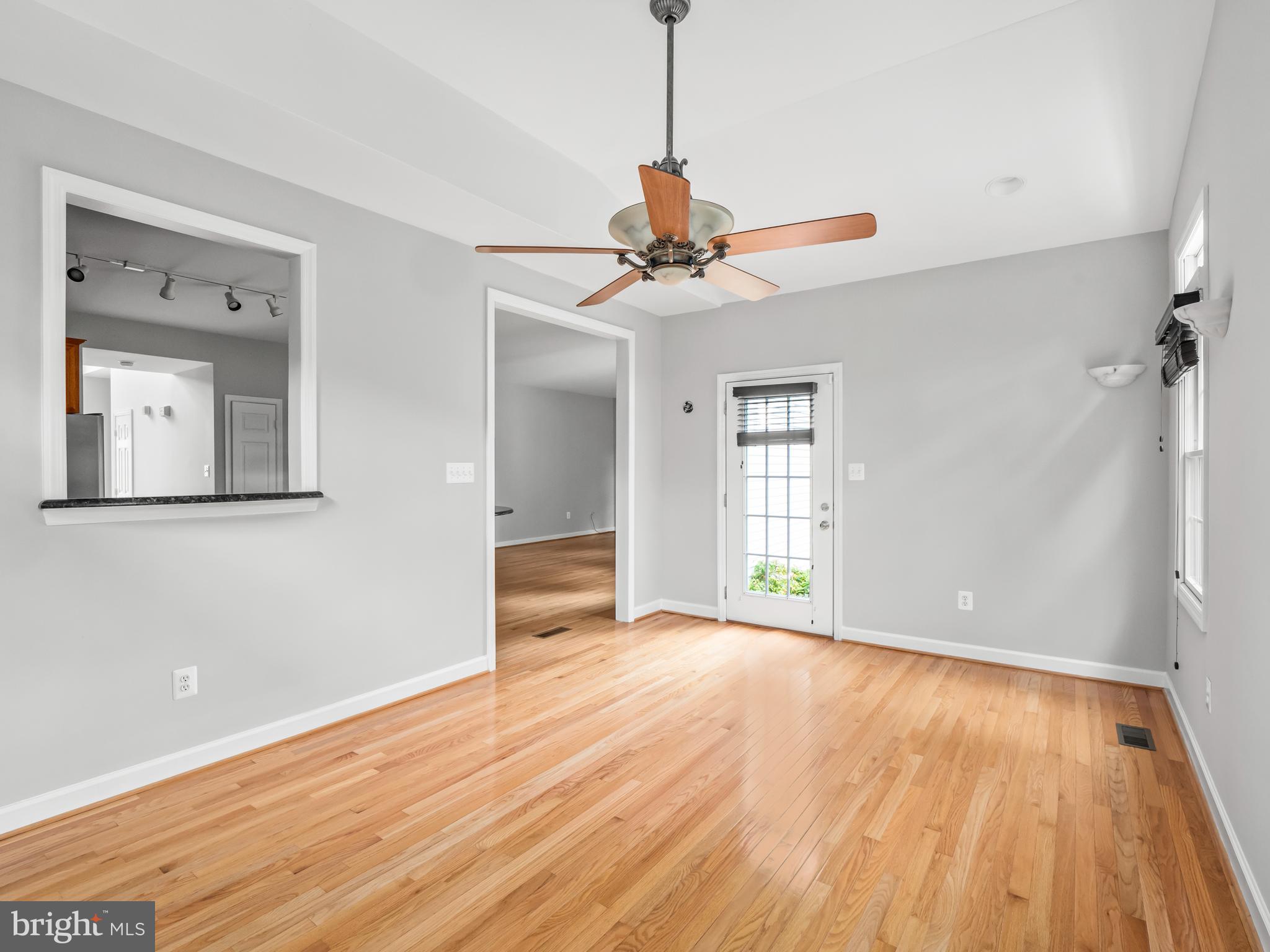 DEARBOUGHT - Residential Lease