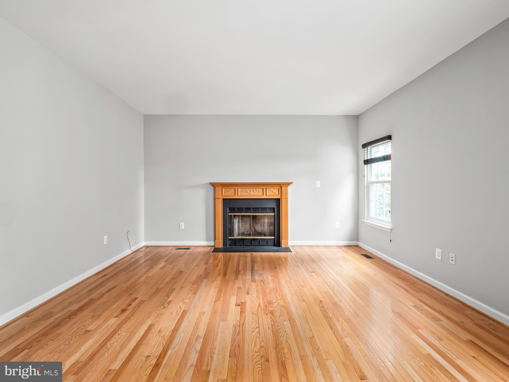 DEARBOUGHT - Residential Lease