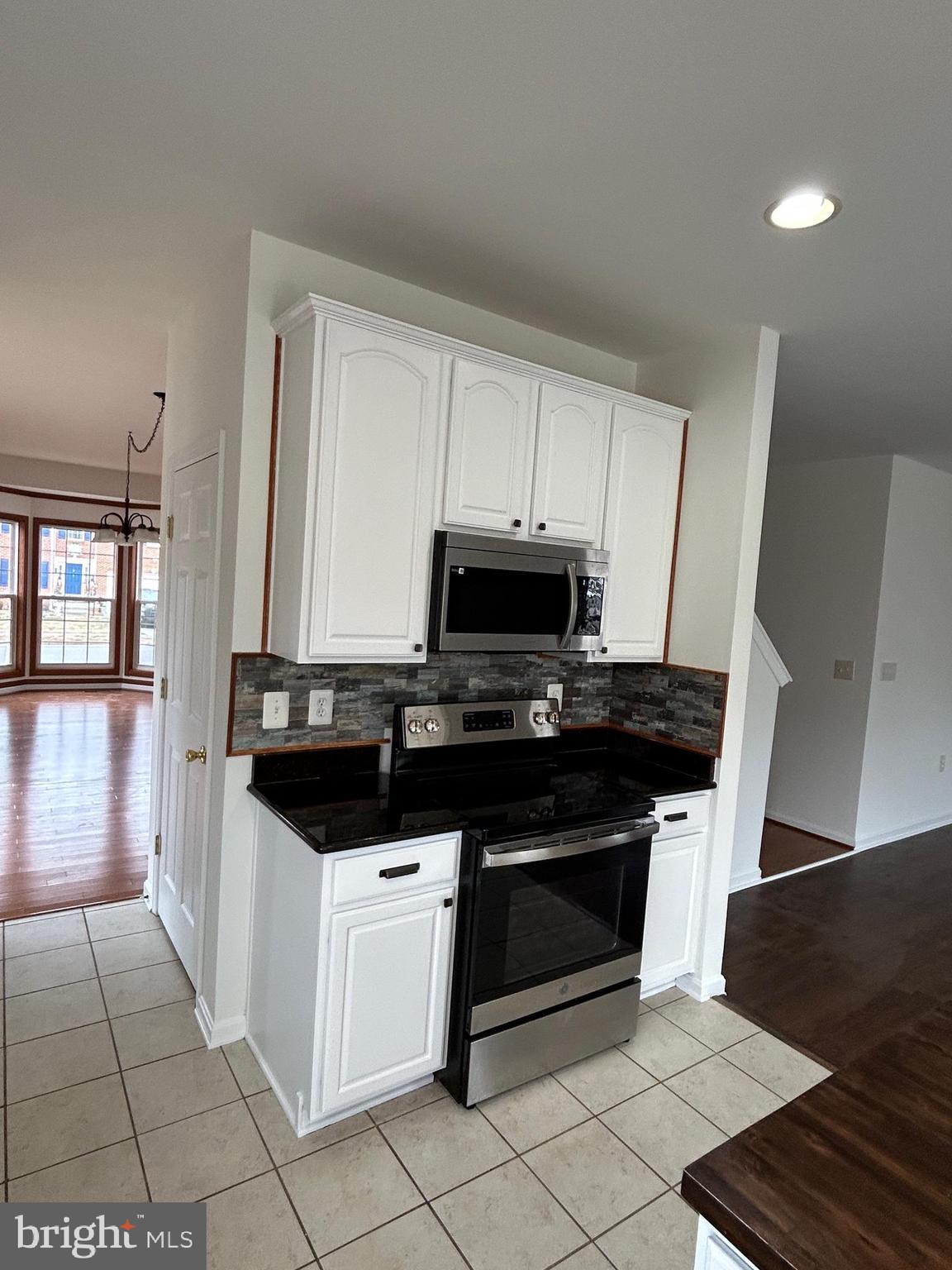 THE GALLERY - Residential Lease