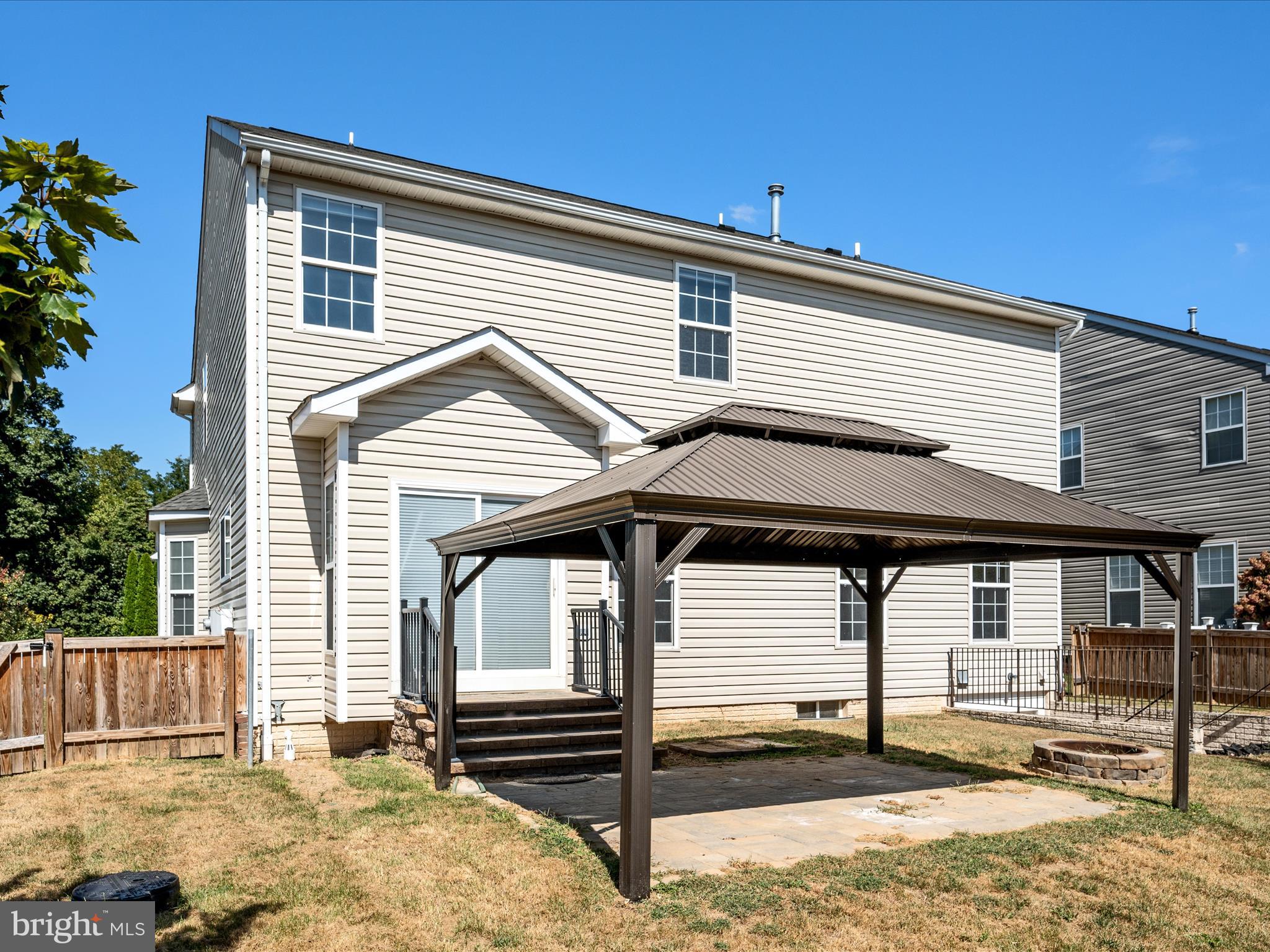 THE GALLERY - Residential Lease